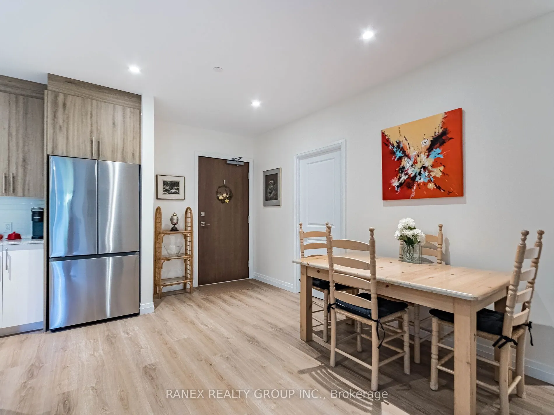 525 New Dundee Road, #215