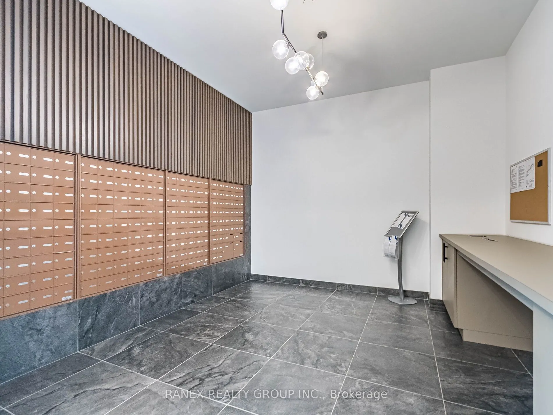 525 New Dundee Road, #215
