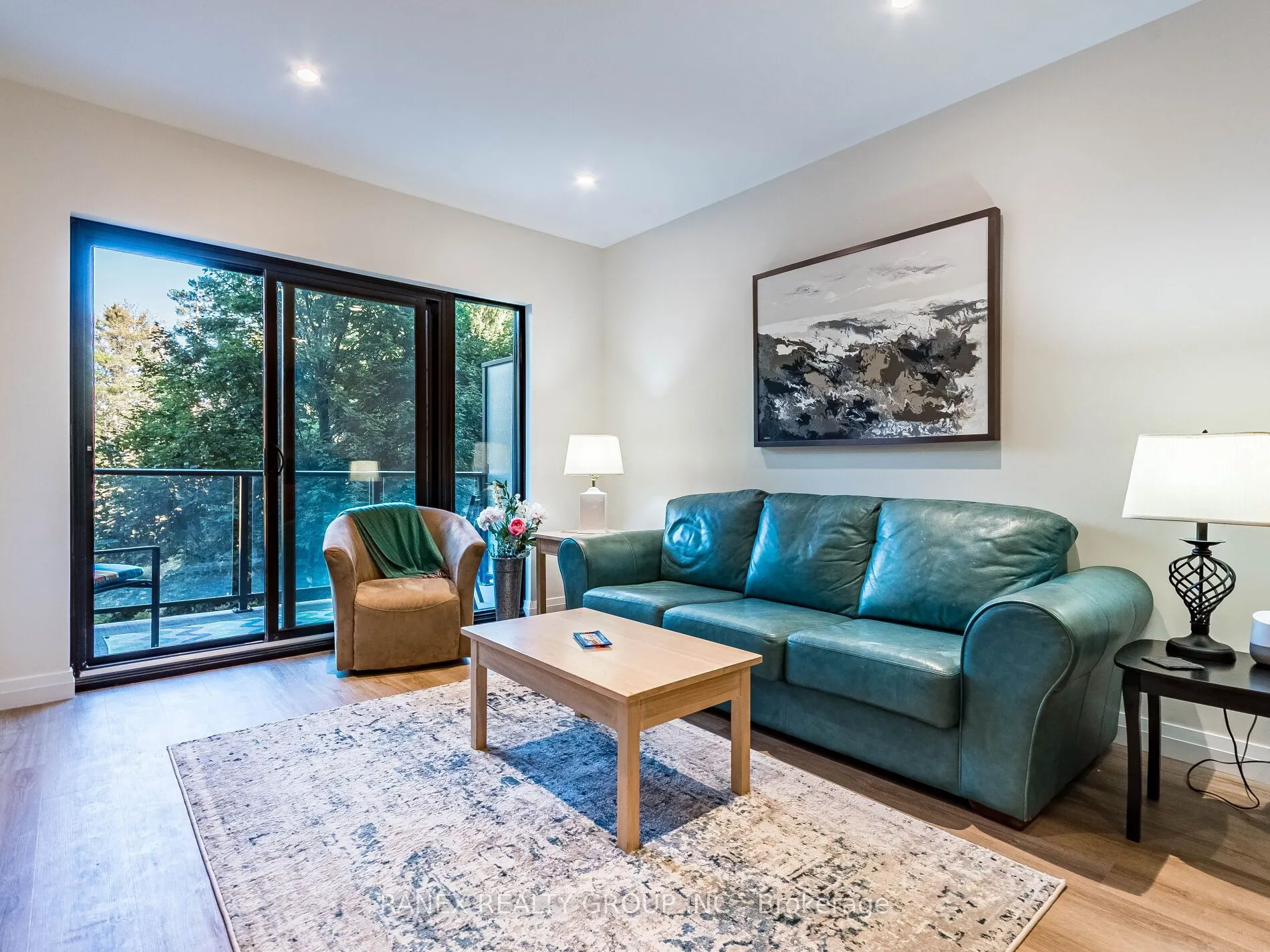 525 New Dundee Road, #215