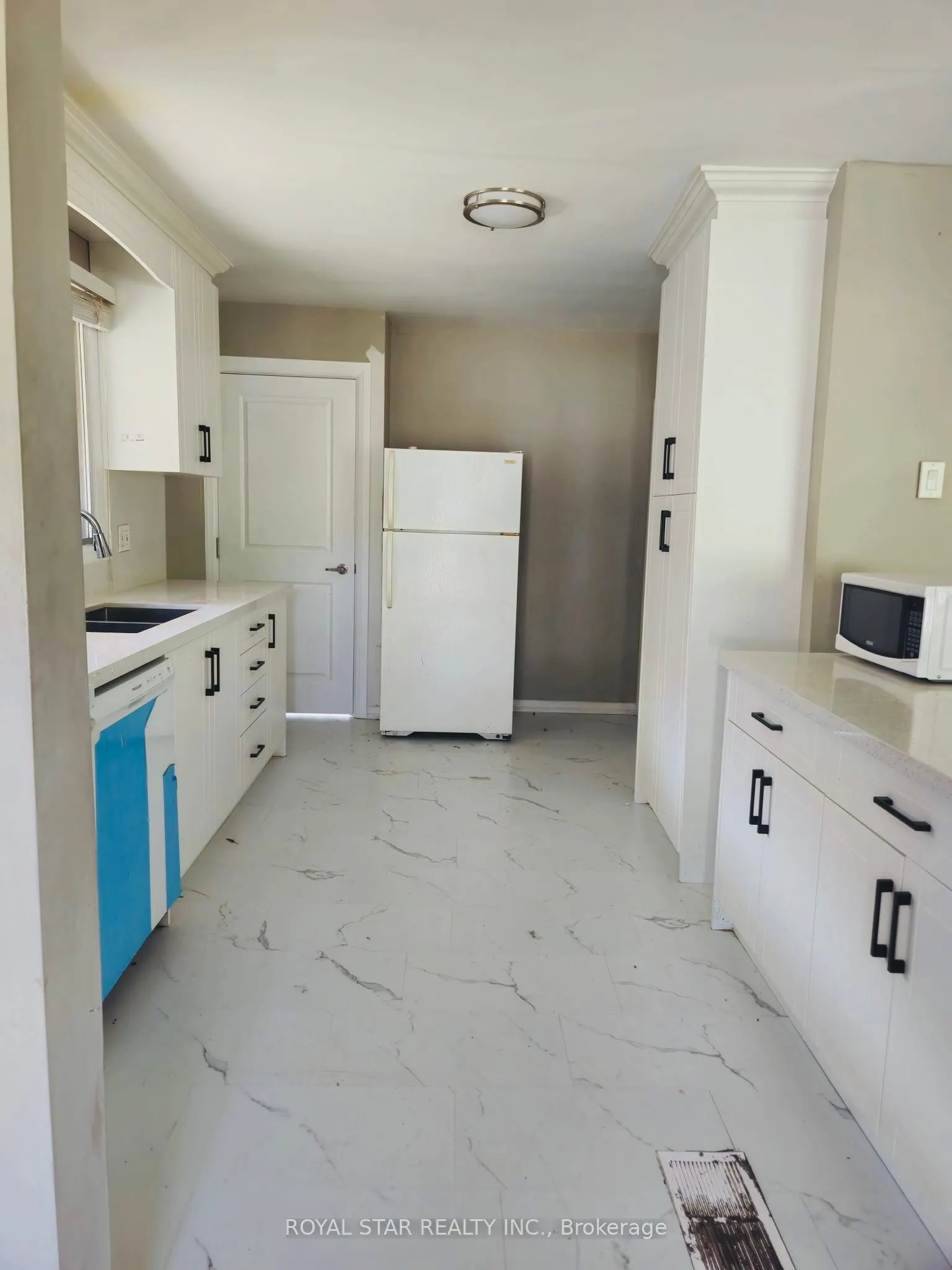 83 Irving Place, #Main