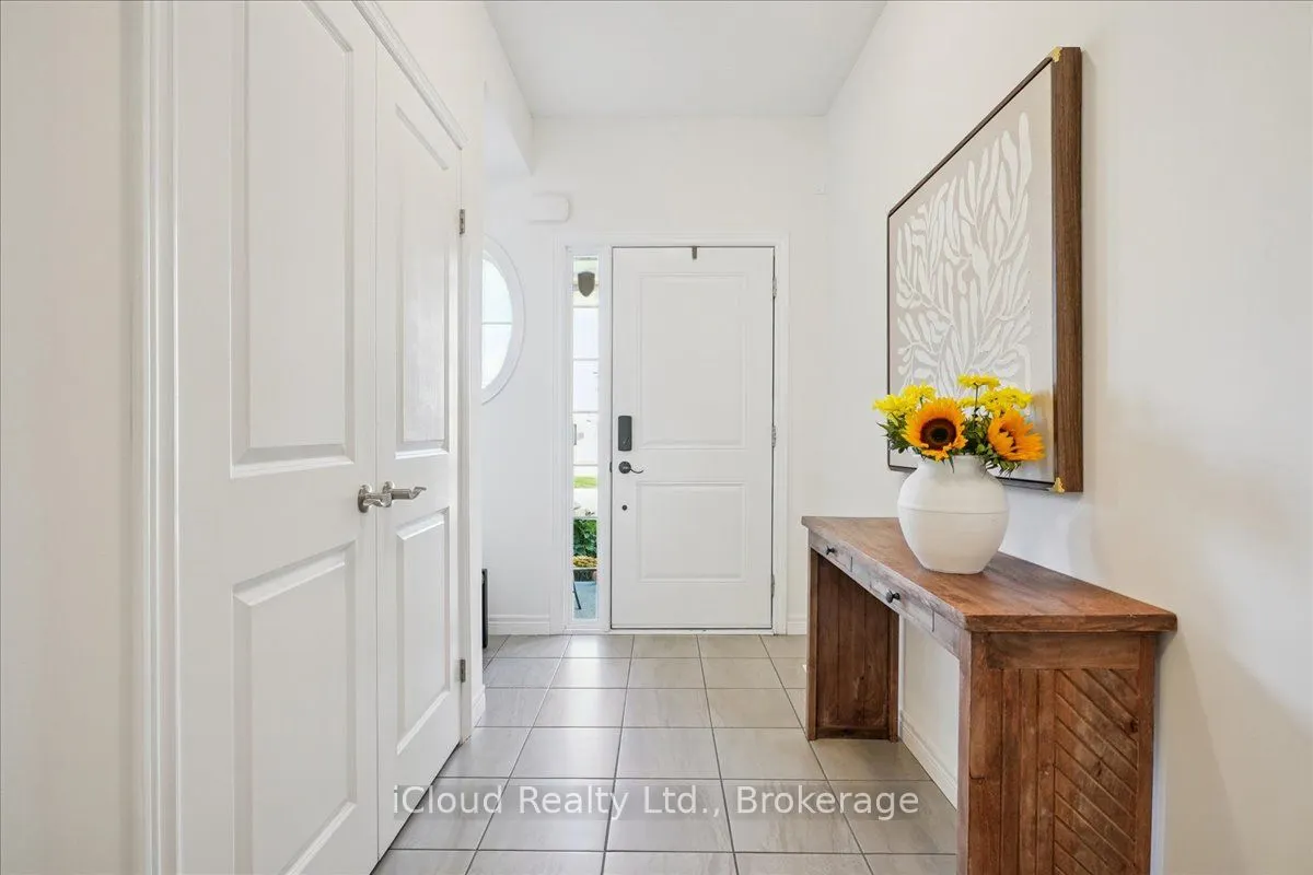 136 Dunrobin Lane
