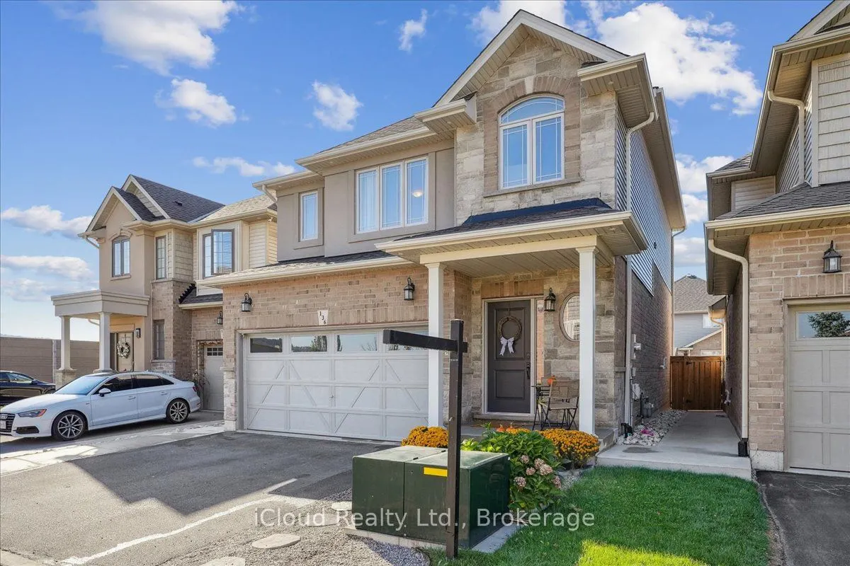 136 Dunrobin Lane