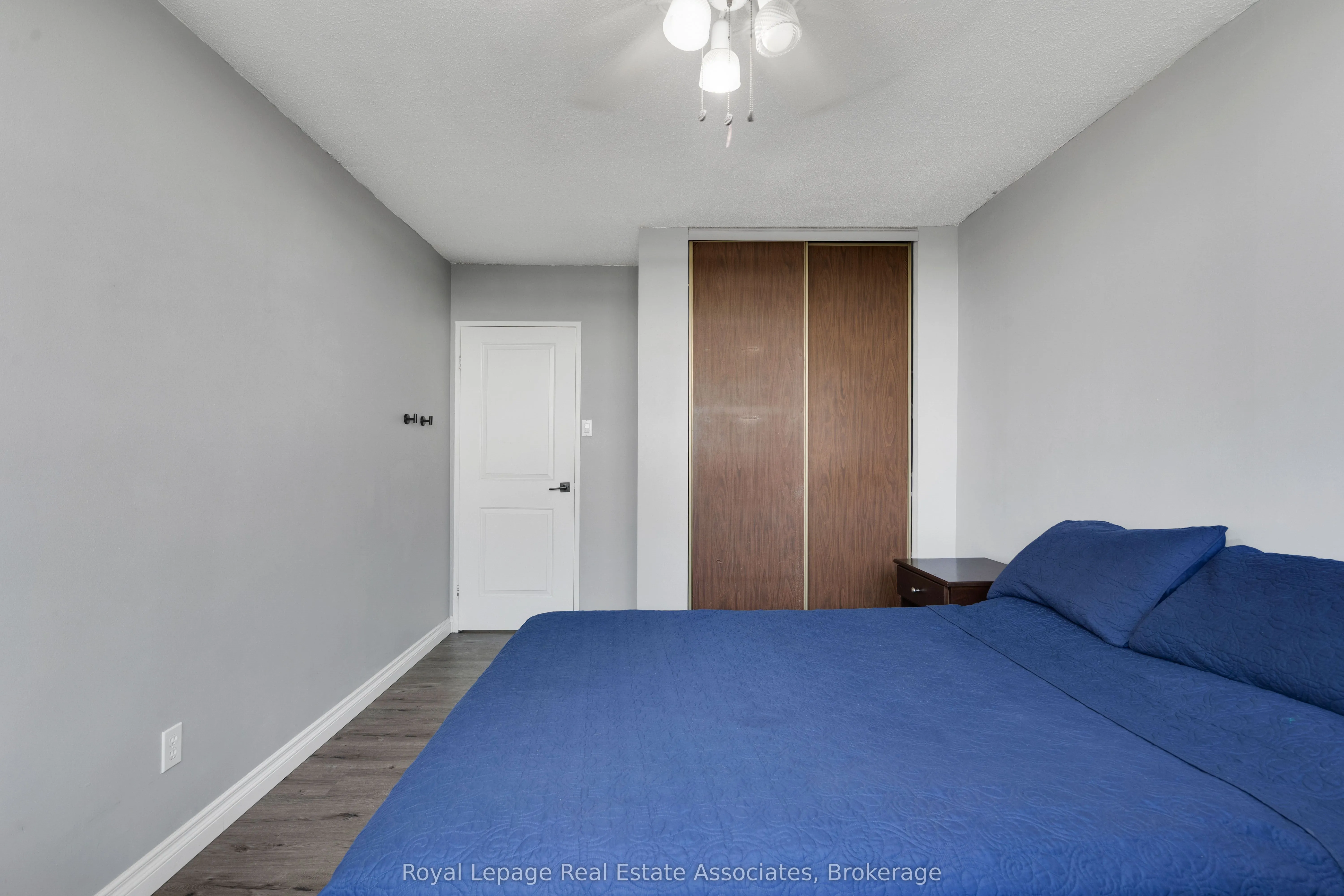 215 Glenridge Avenue, #1204