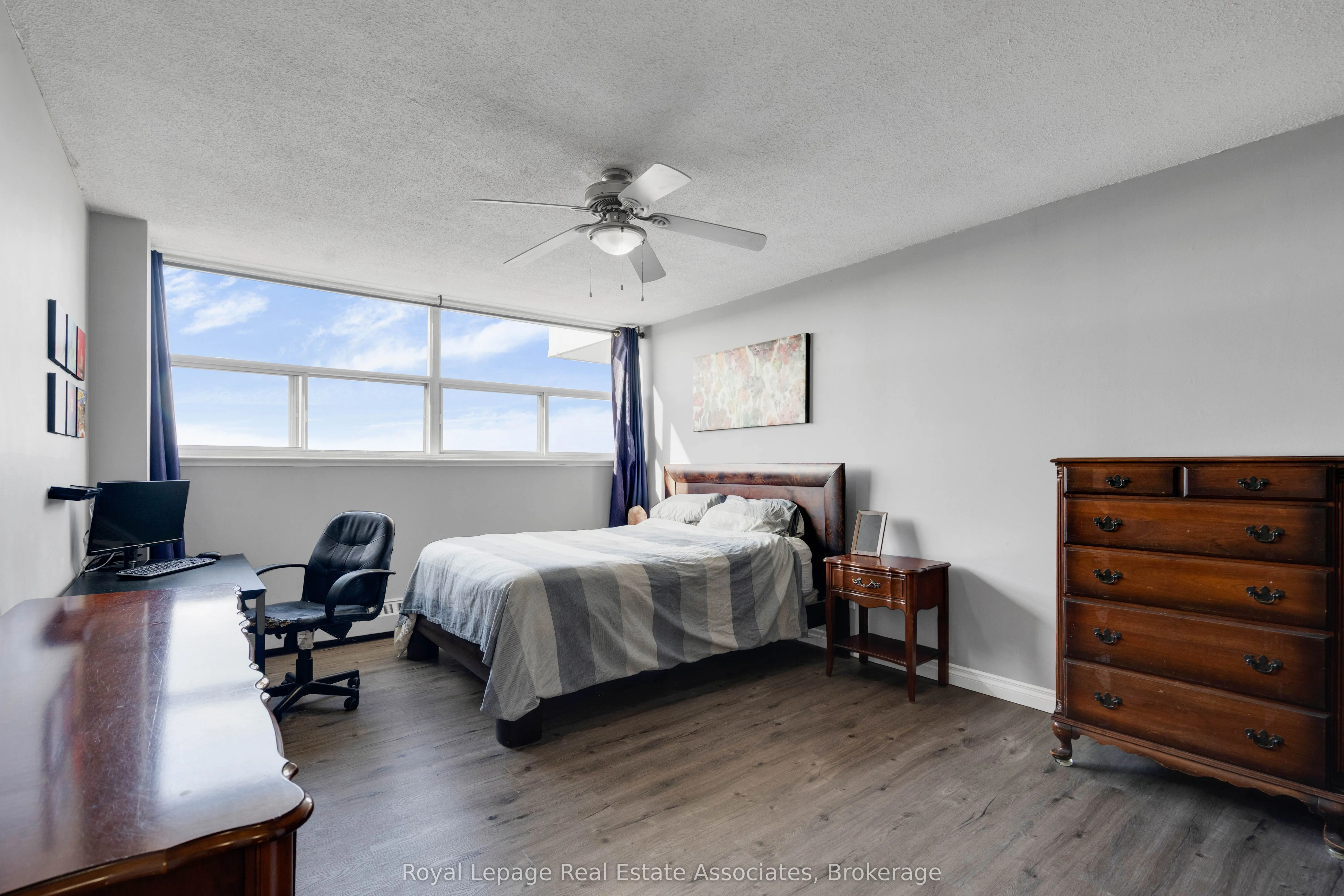 215 Glenridge Avenue, #1204