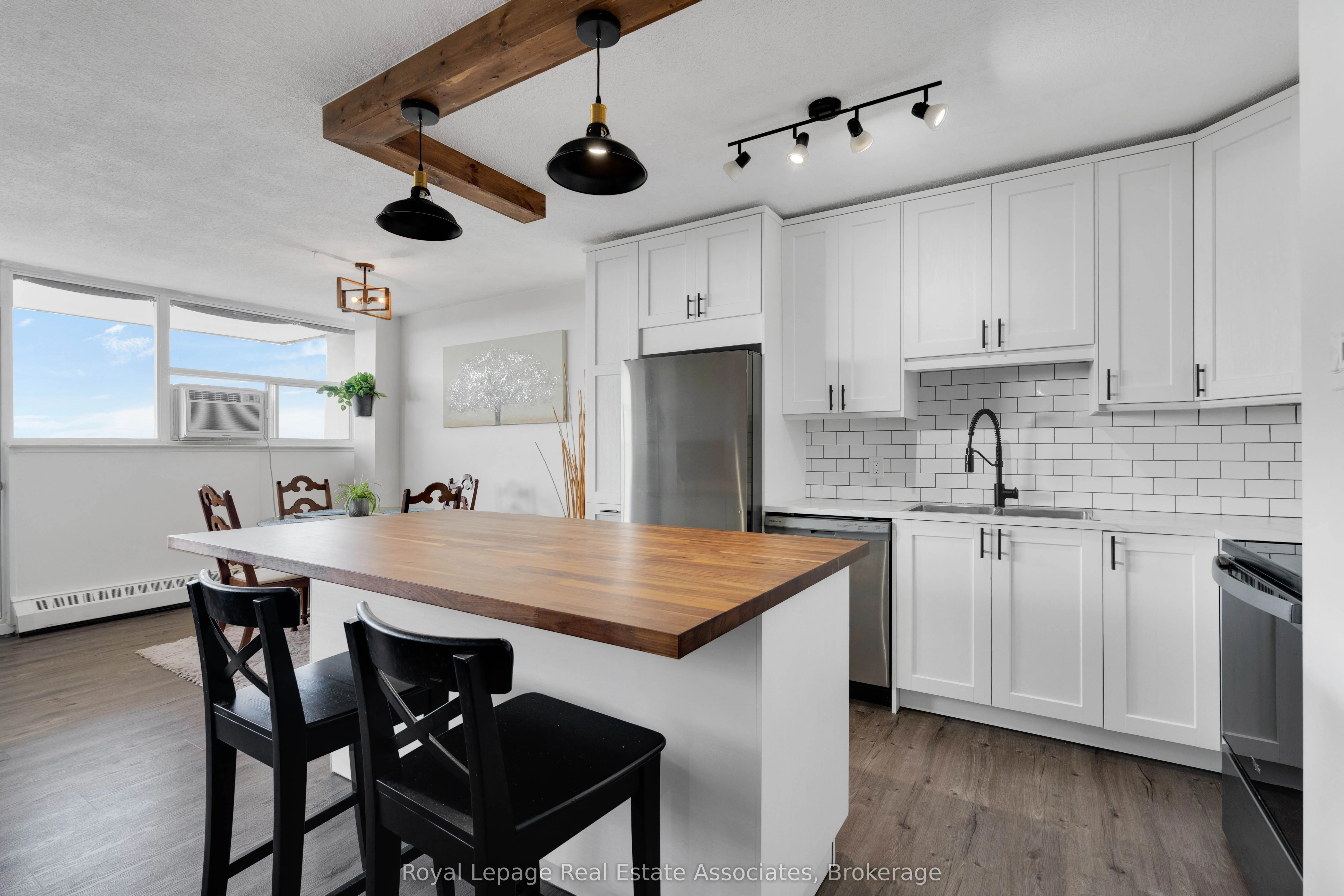 215 Glenridge Avenue, #1204