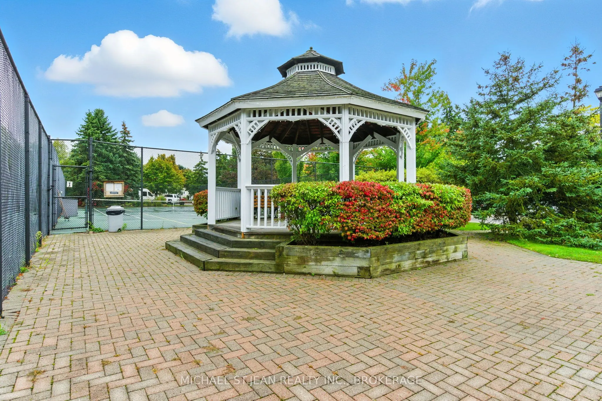 297 Silverbirch Boulevard, #31