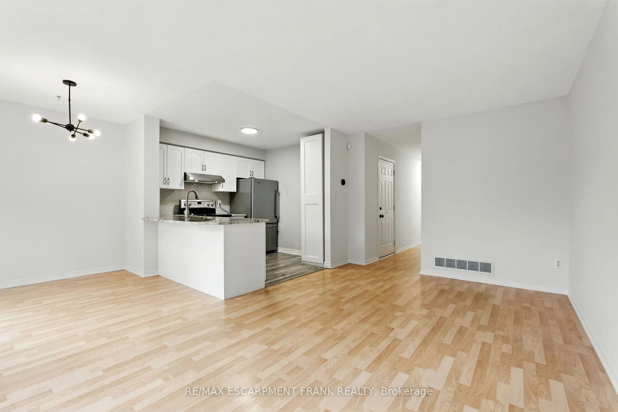 39 Foxborough Drive