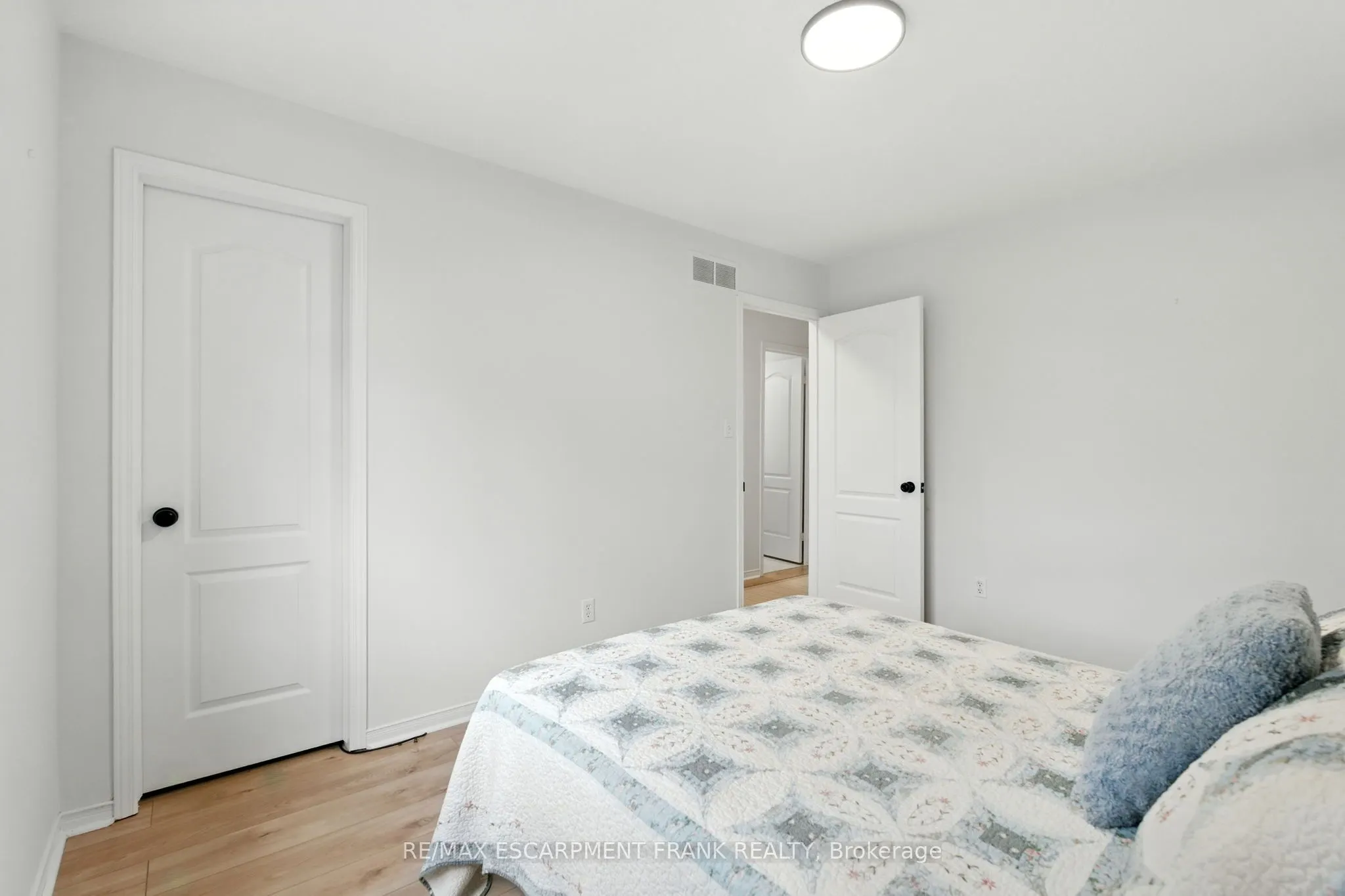 39 Foxborough Drive