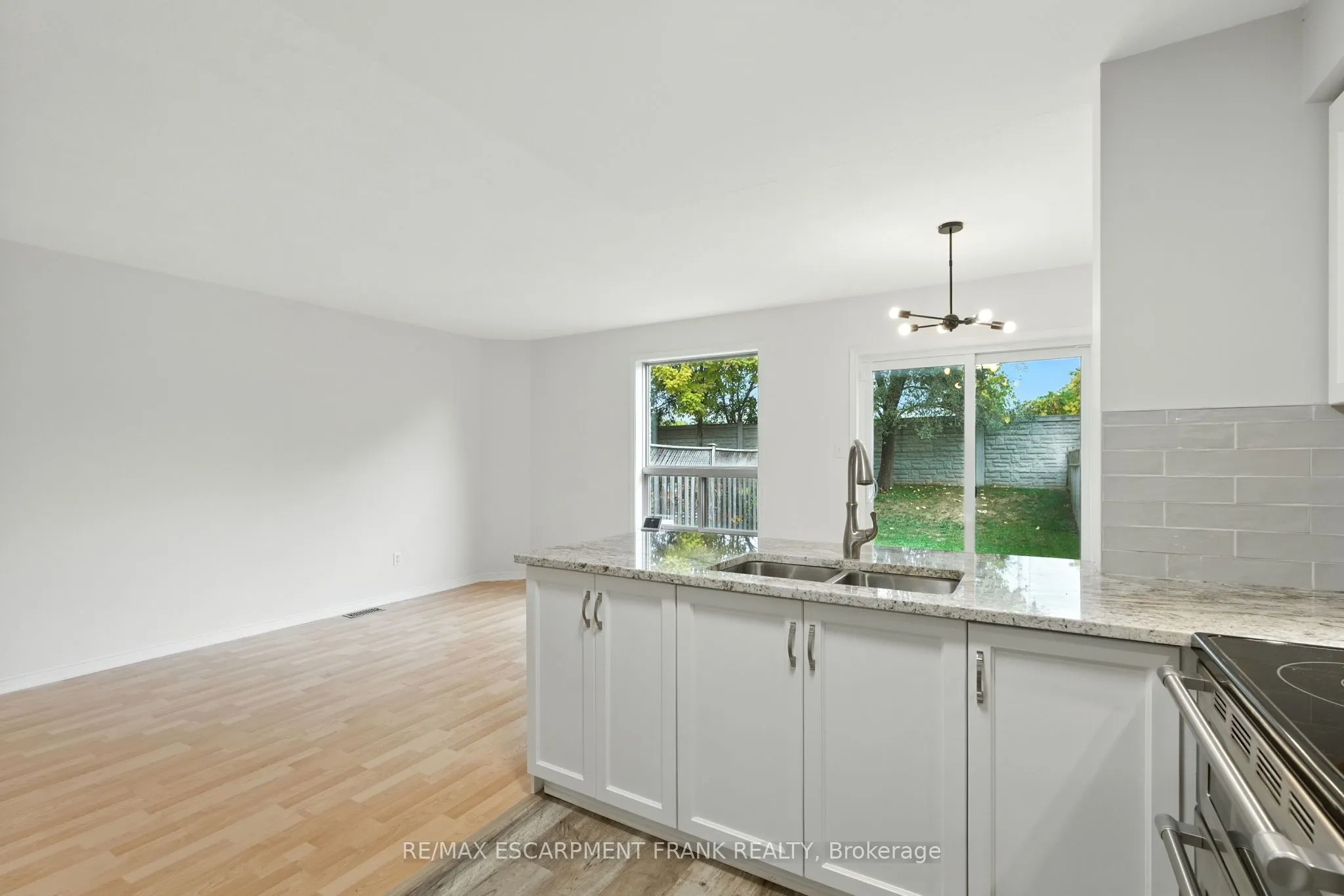 39 Foxborough Drive