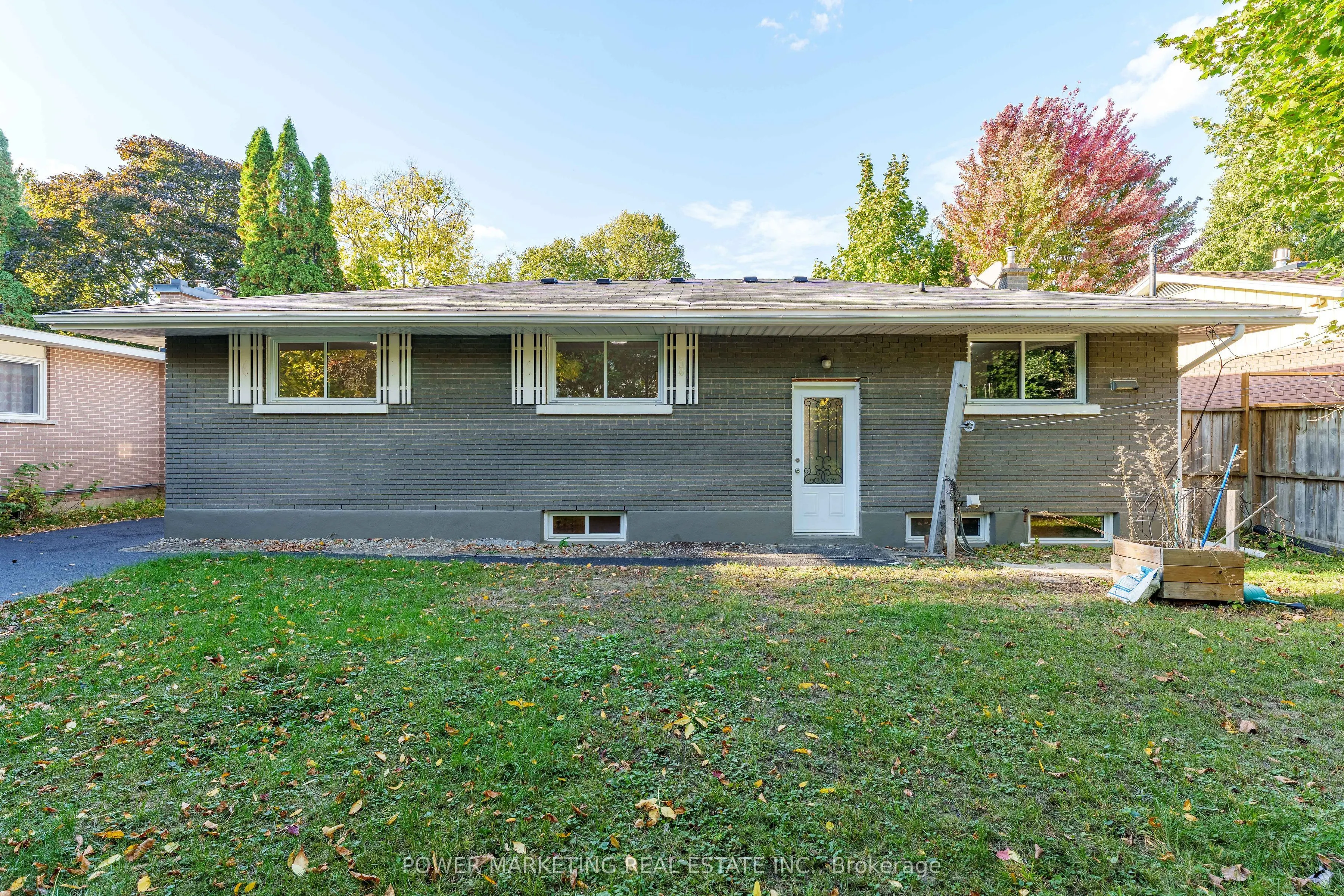 2372 Riley Avenue