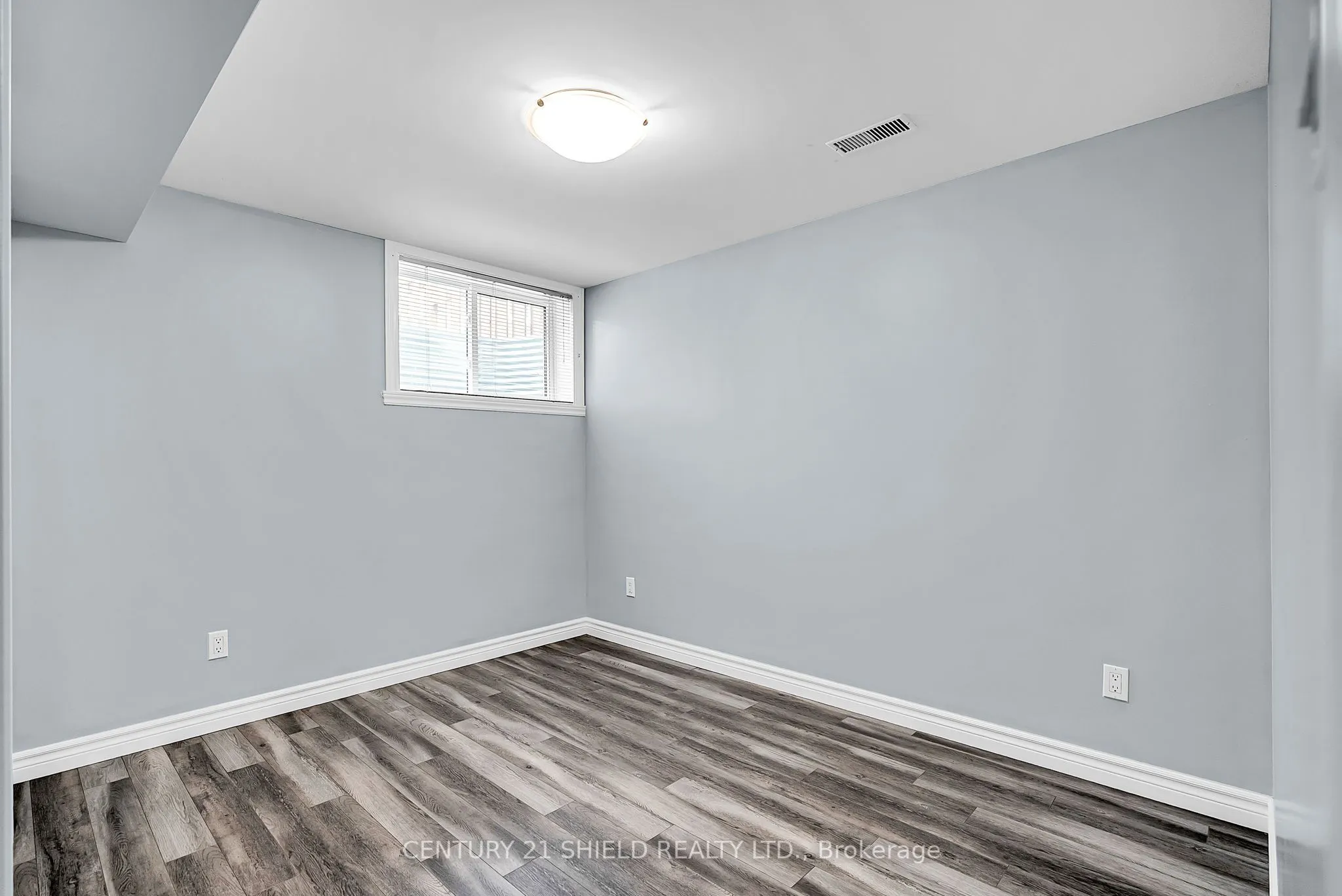 225 Third Street W
