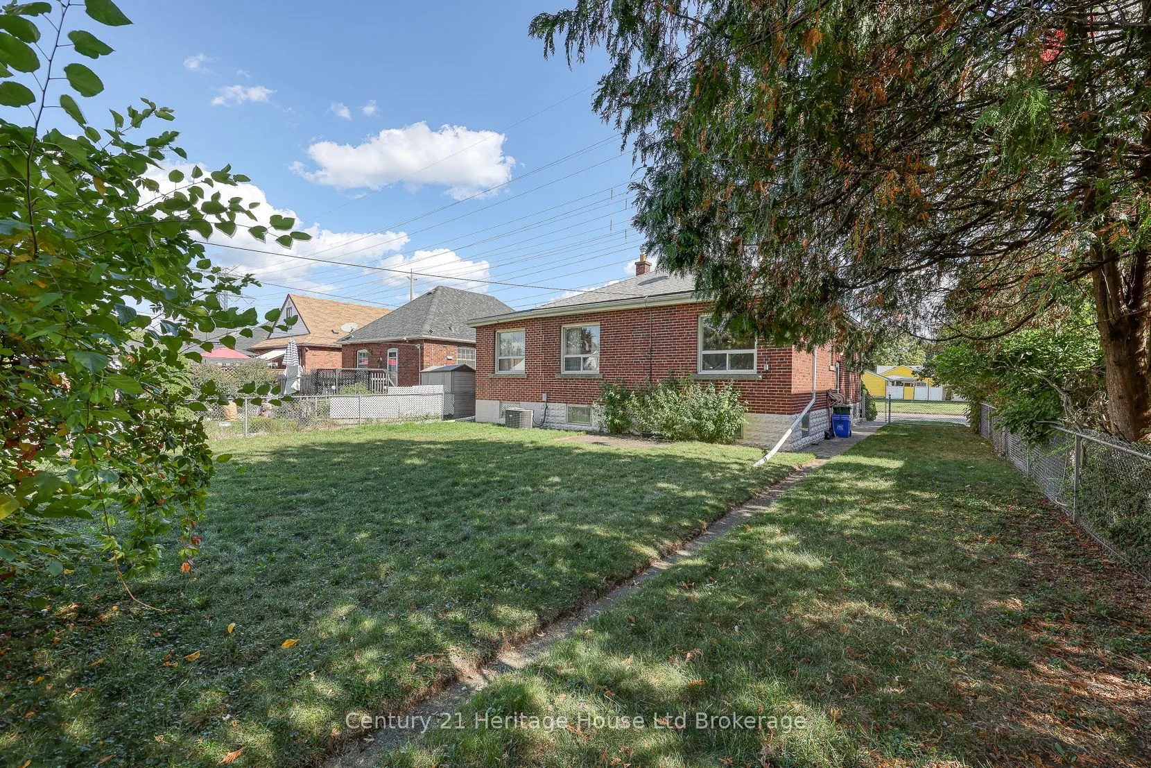 149 Strathearne Avenue