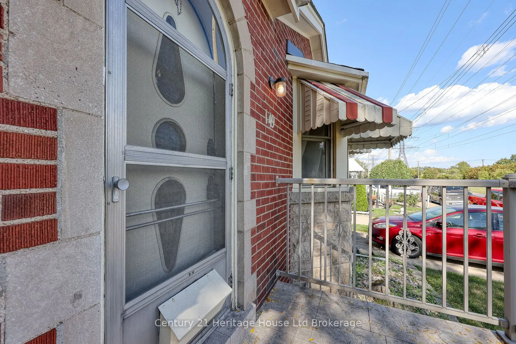 149 Strathearne Avenue