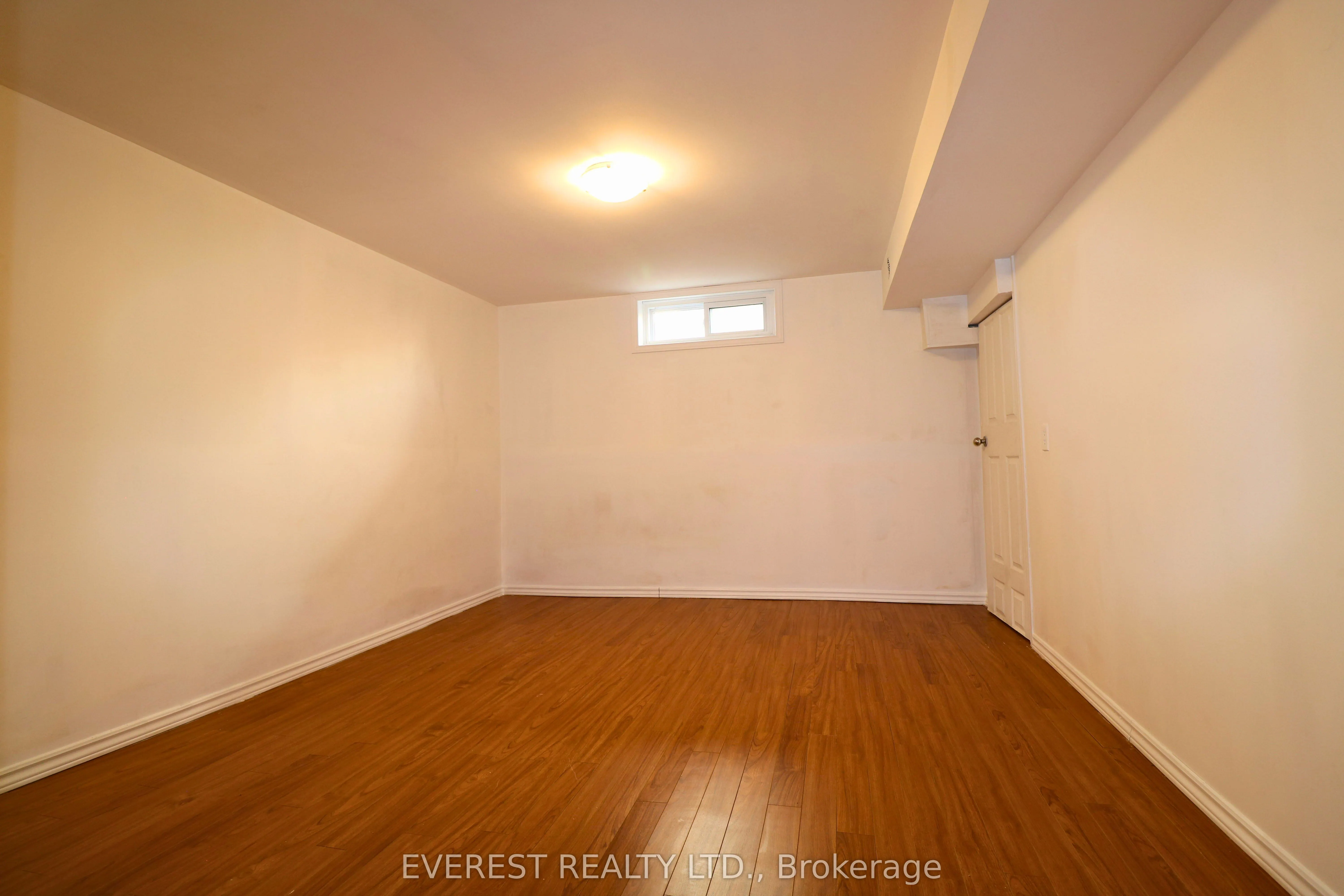 22 LEGER Avenue
