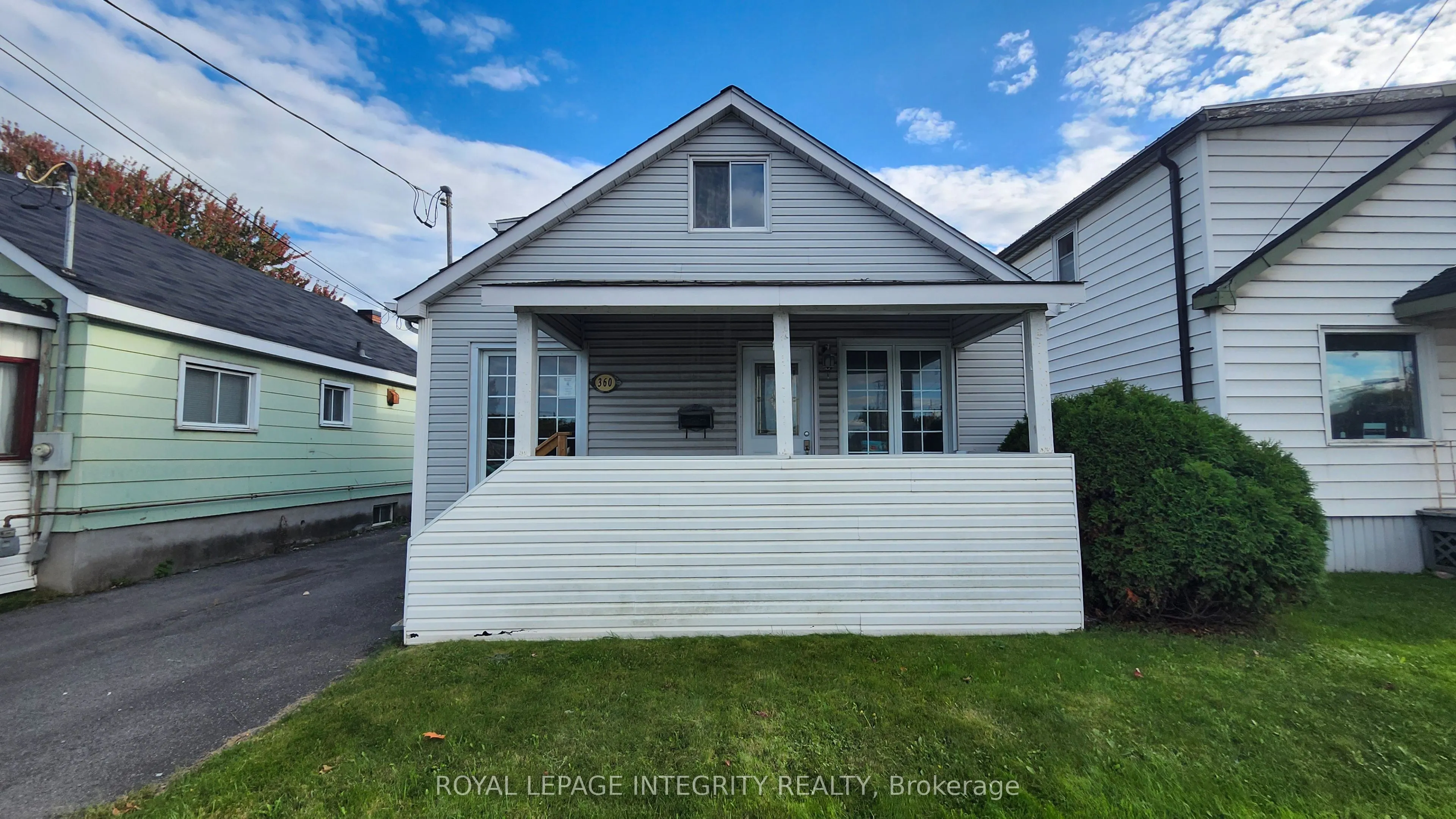 360 Ninth Street W