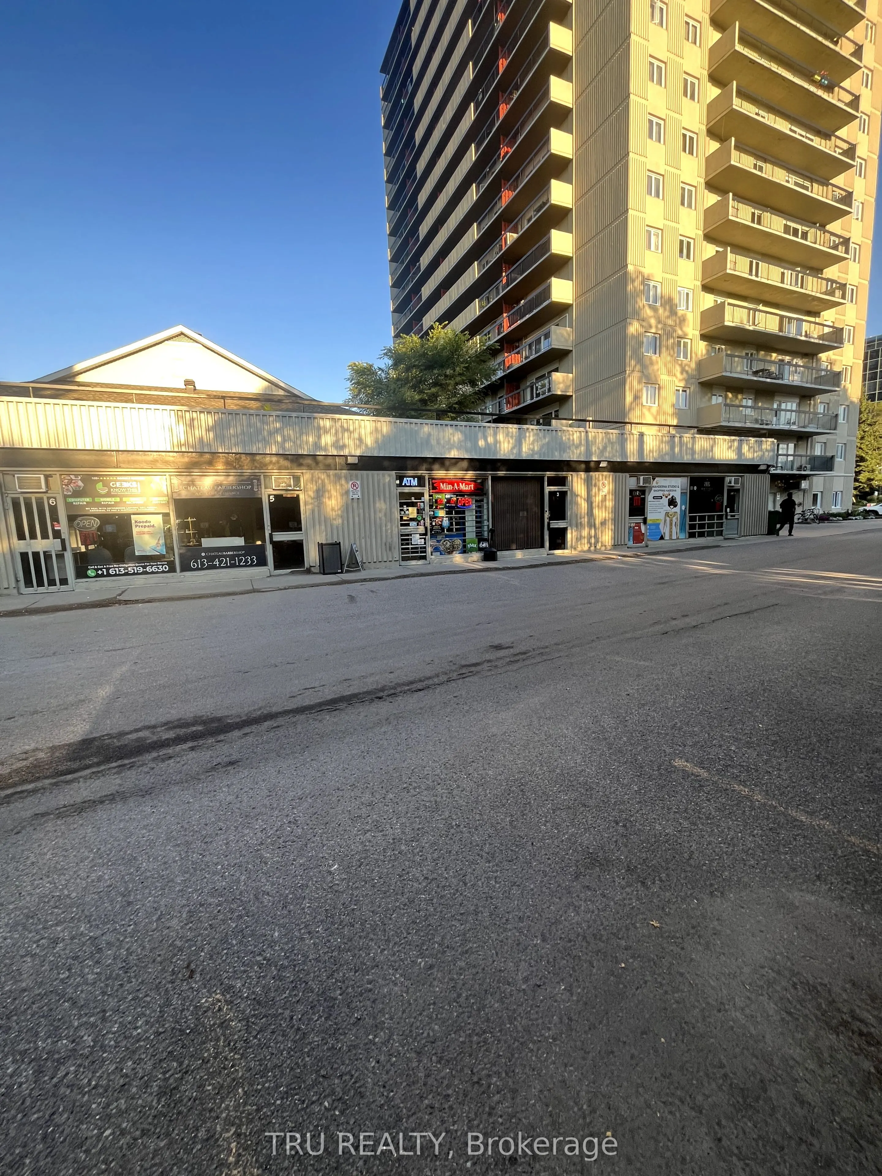 158C McArthur Avenue, #1606