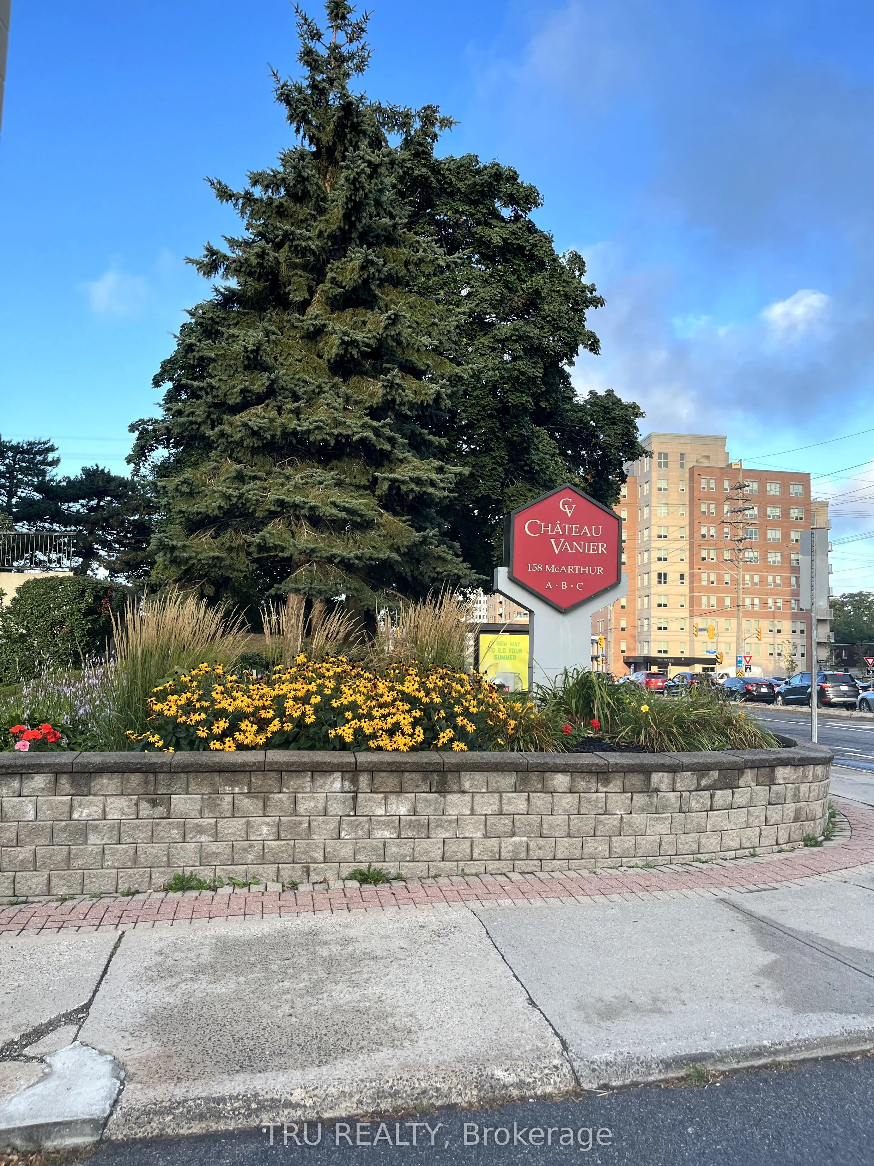 158C McArthur Avenue, #1606