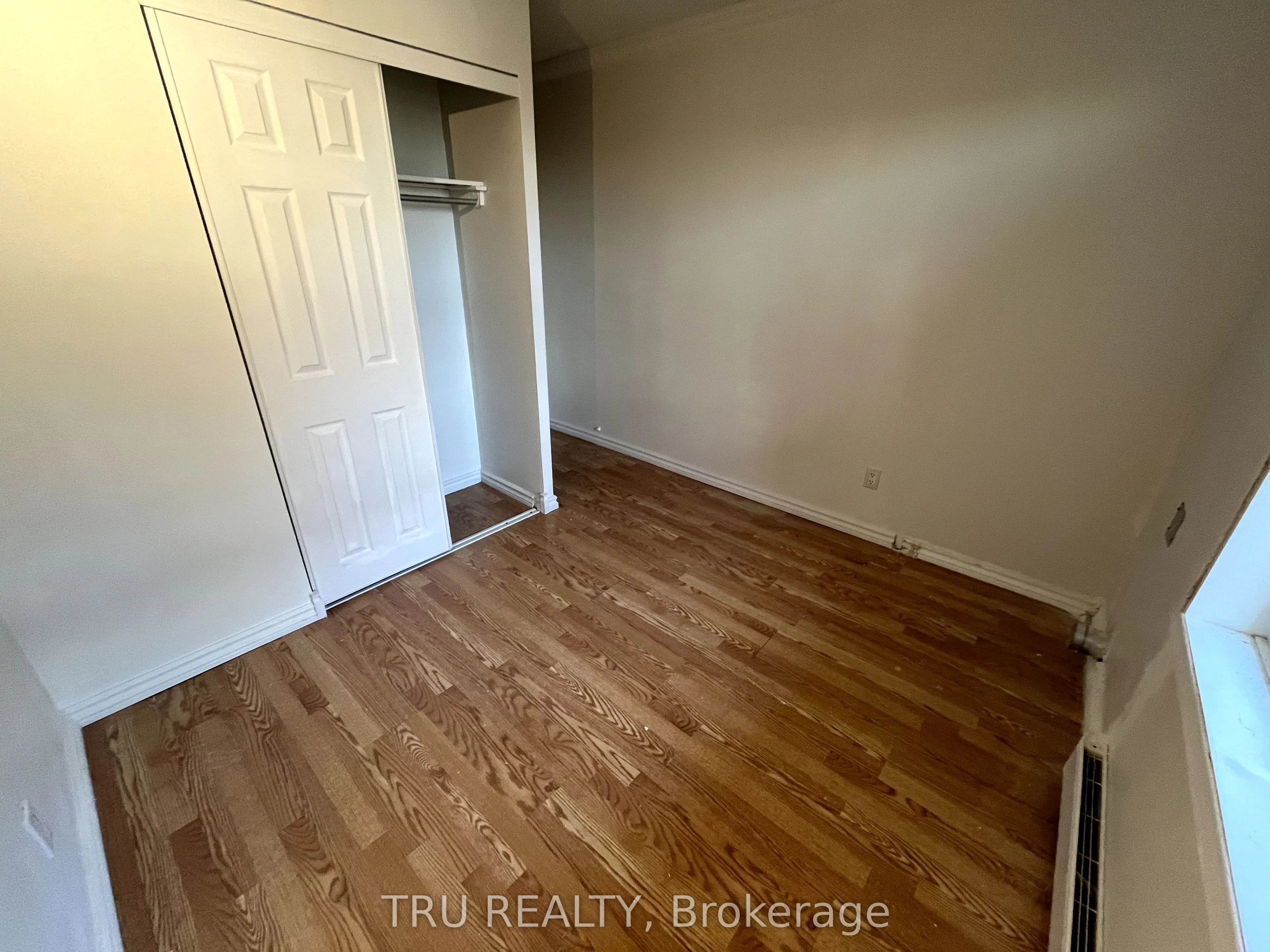 158C McArthur Avenue, #1606