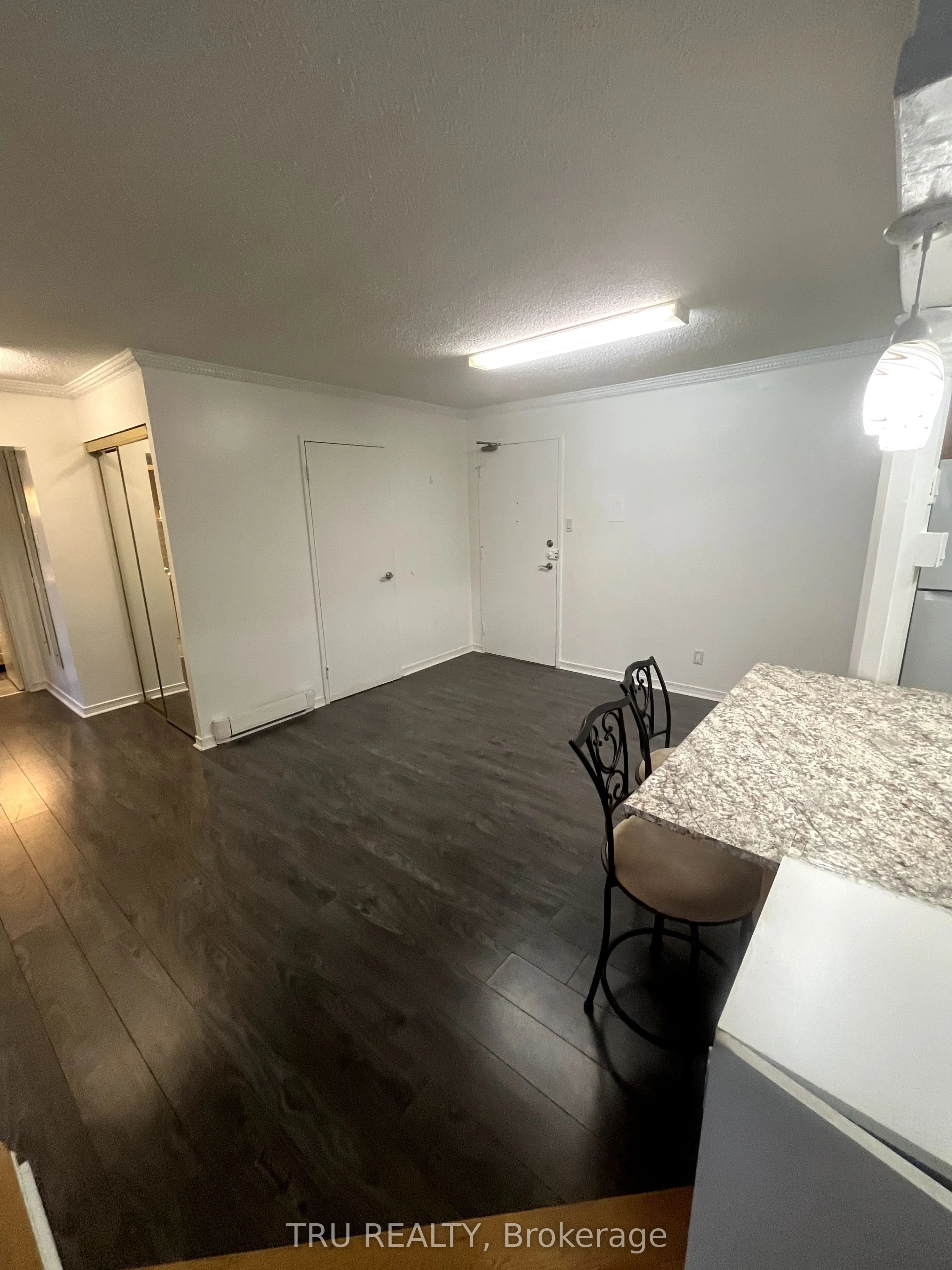 158C McArthur Avenue, #1606