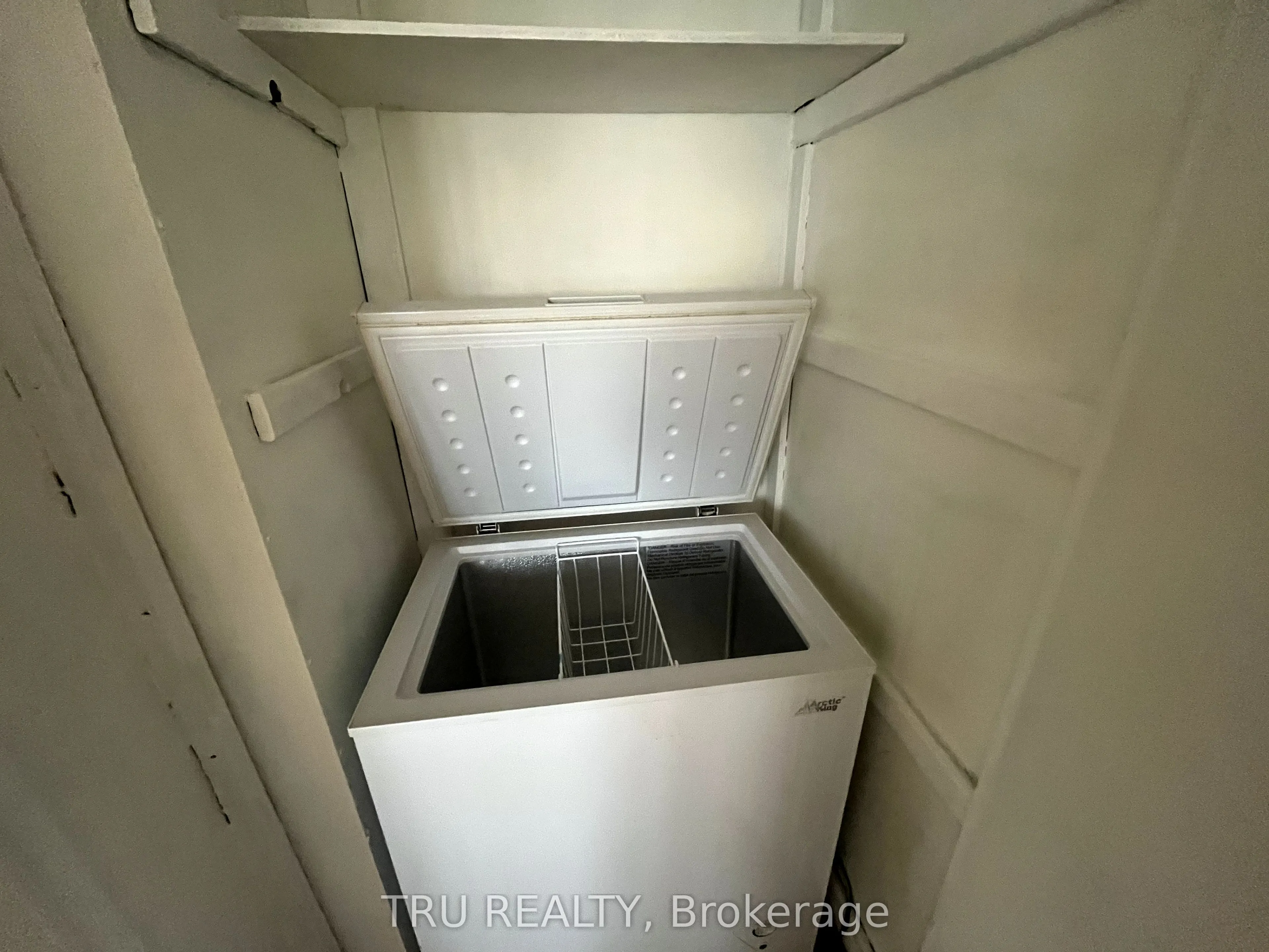 158C McArthur Avenue, #1606