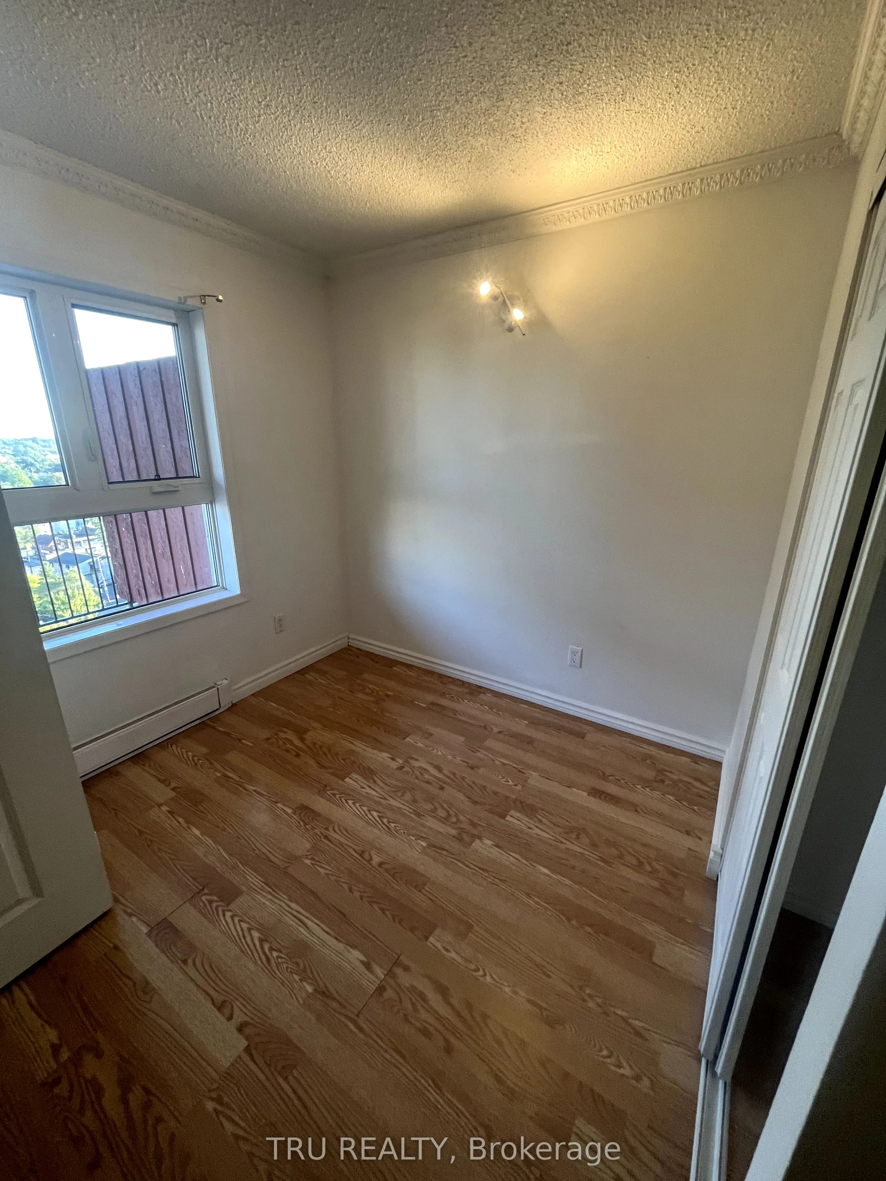 158C McArthur Avenue, #1606
