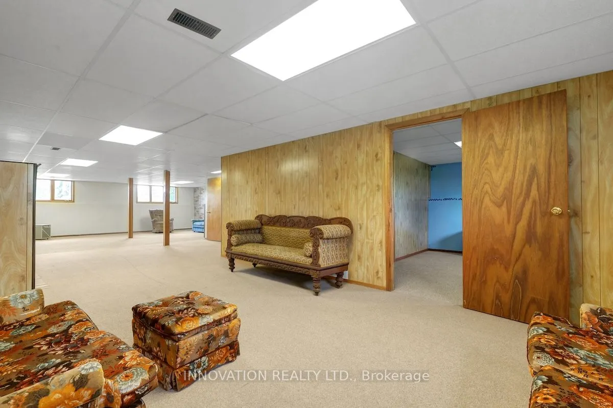 1565 Lindsay Road