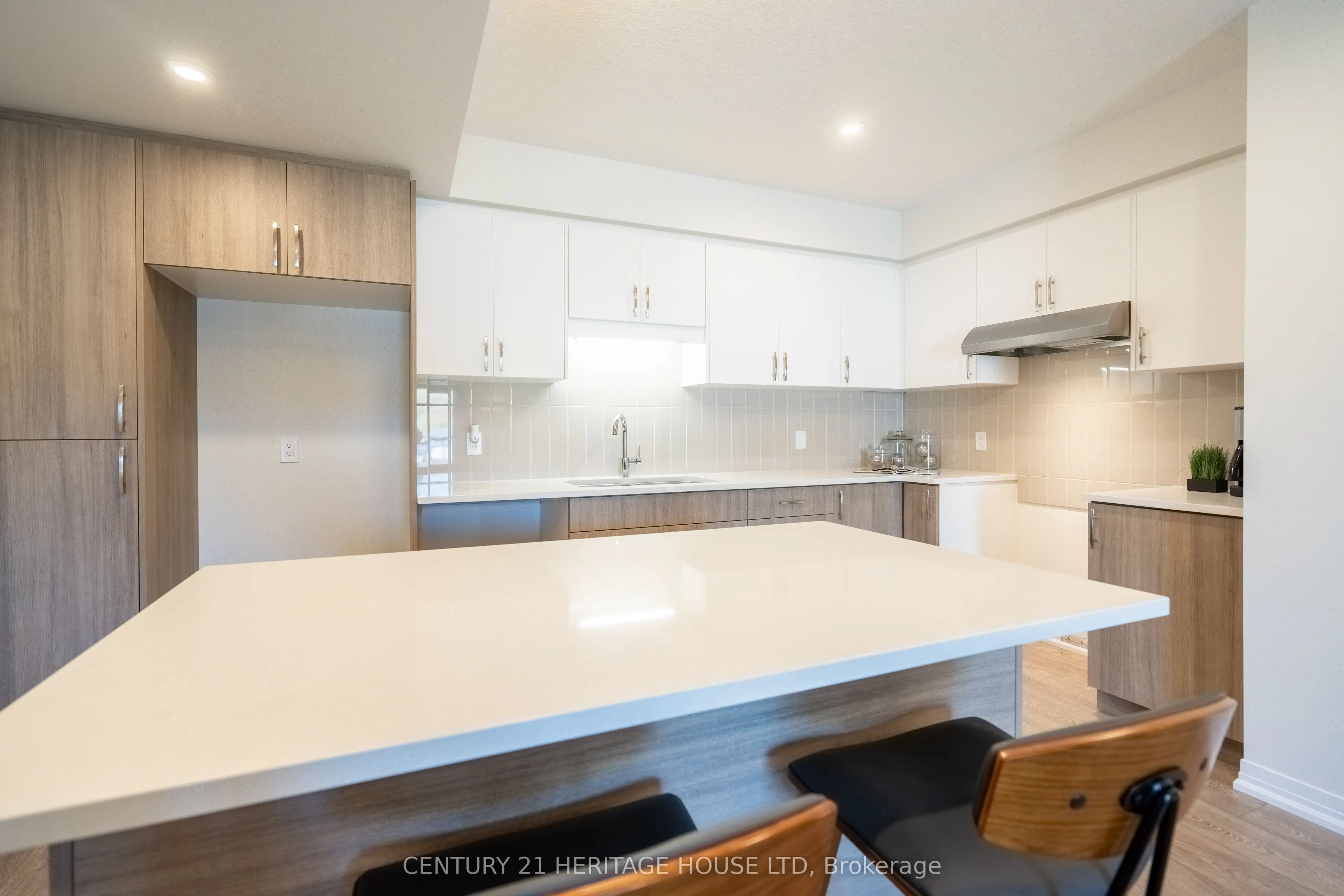 682 Benninger Drive, #0