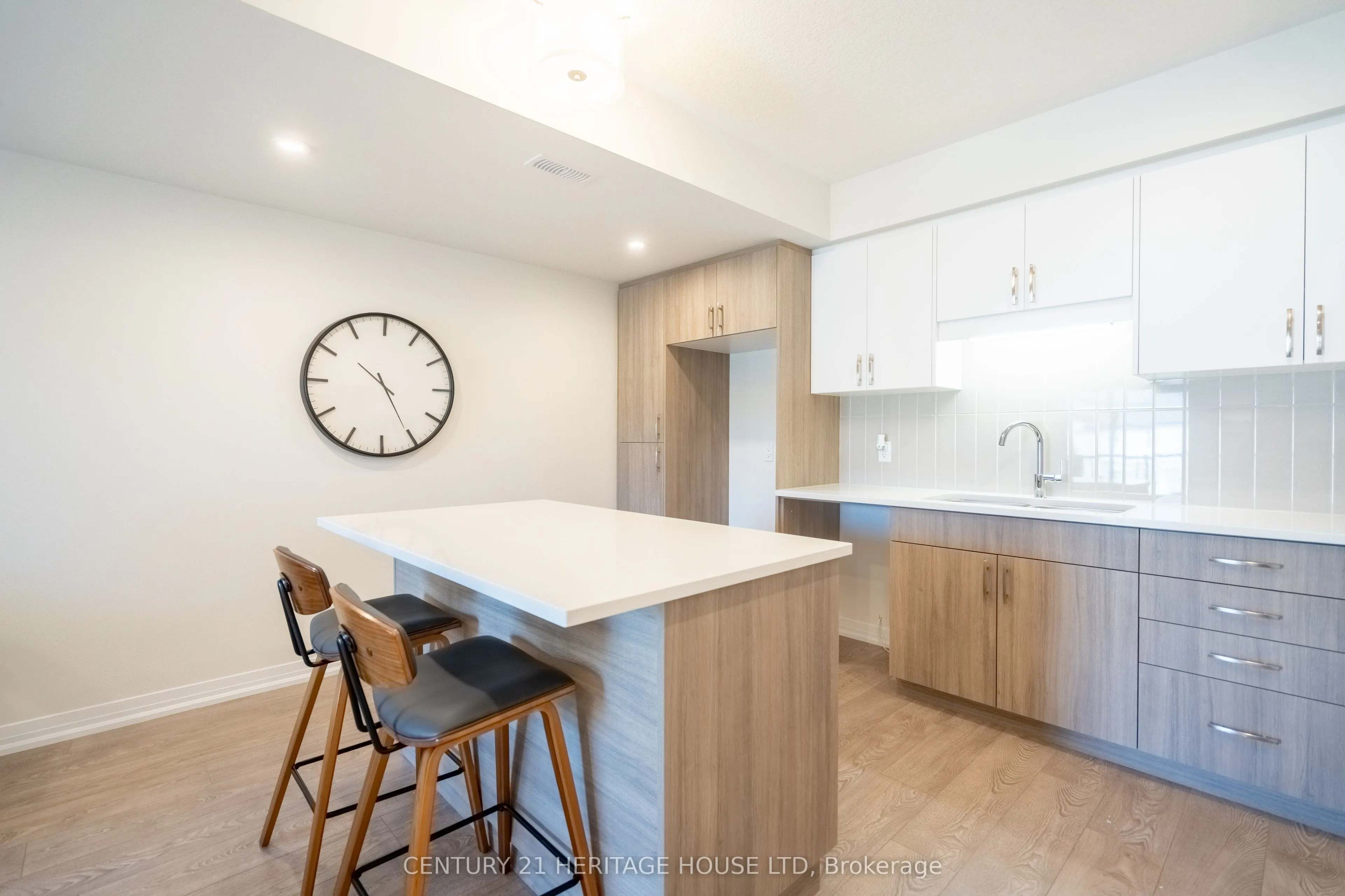 682 Benninger Drive, #0