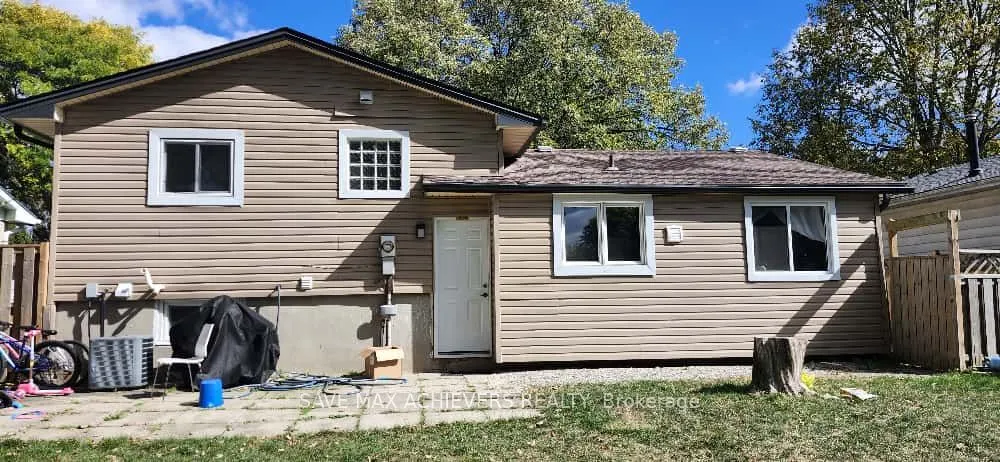 95 Amy Crescent