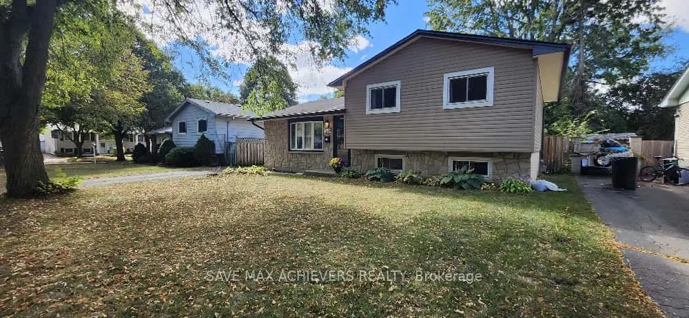 95 Amy Crescent