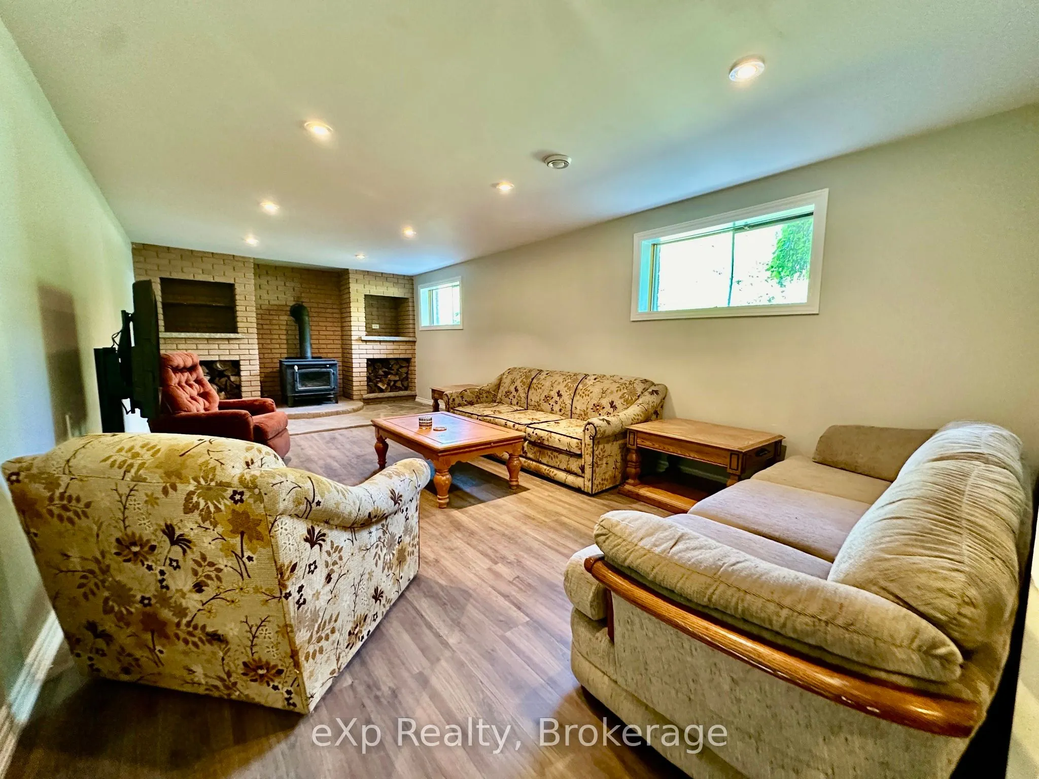 129 Westfall Crescent