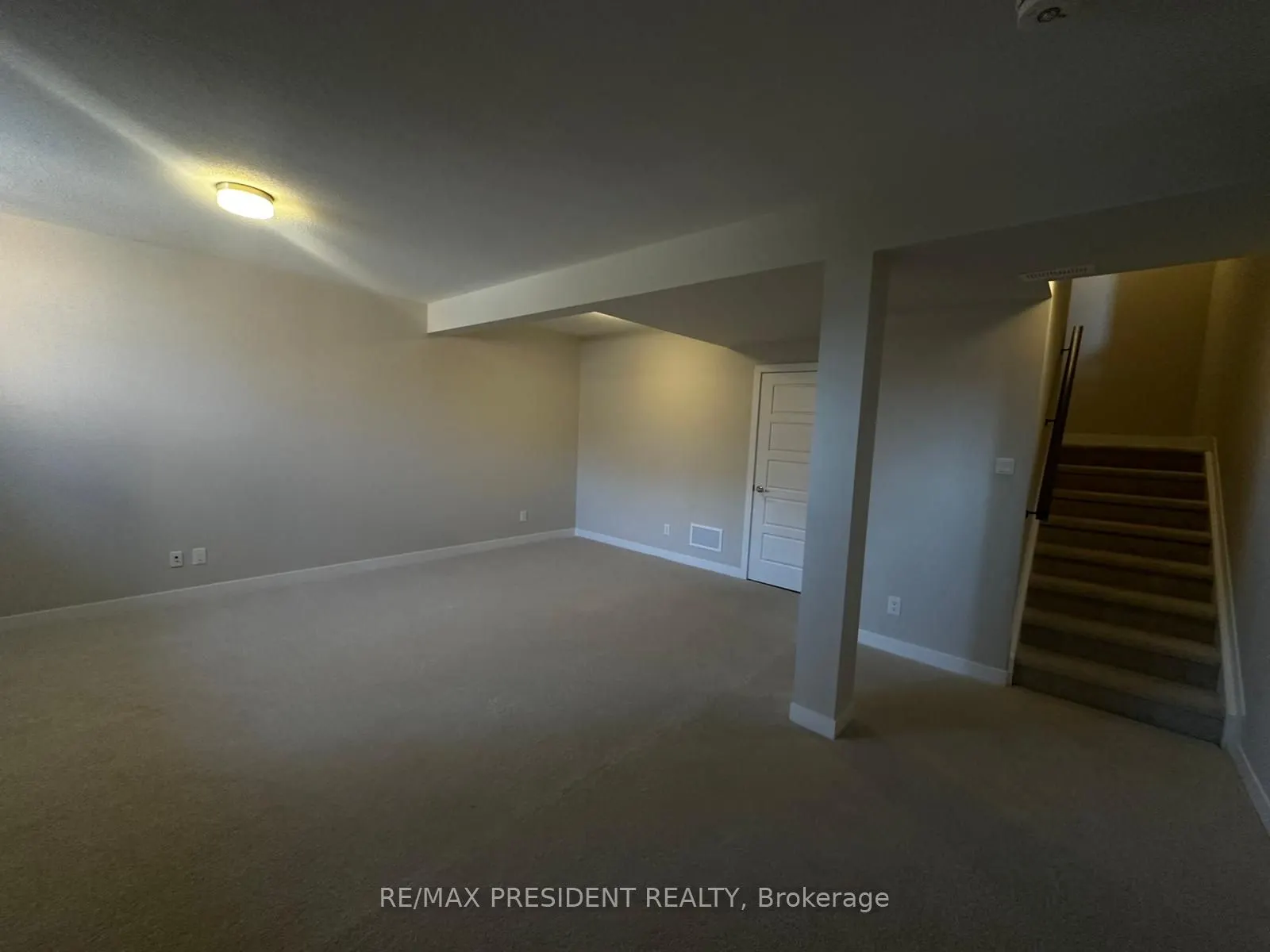 78 Ryan Reynolds Way S