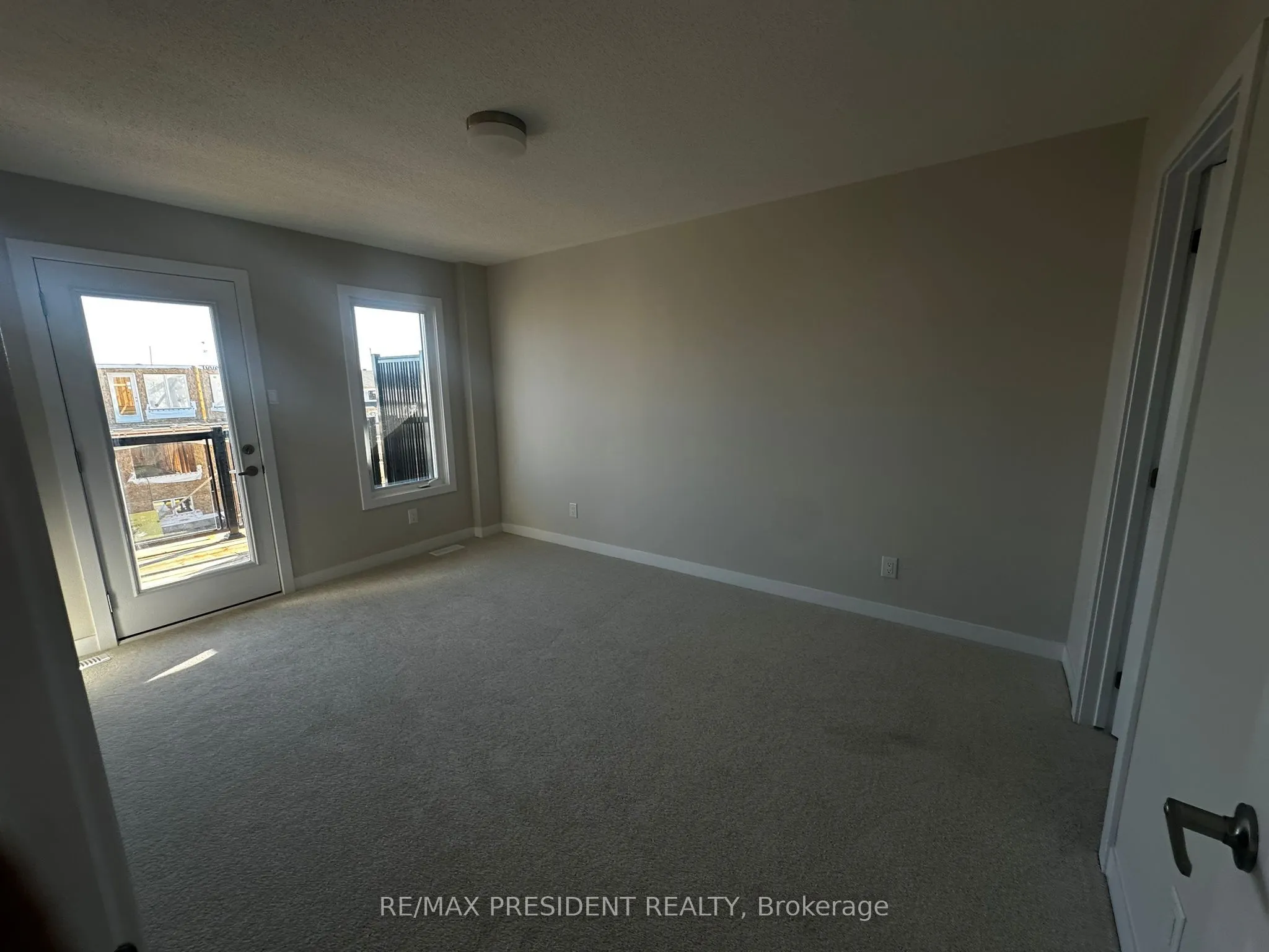 78 Ryan Reynolds Way S