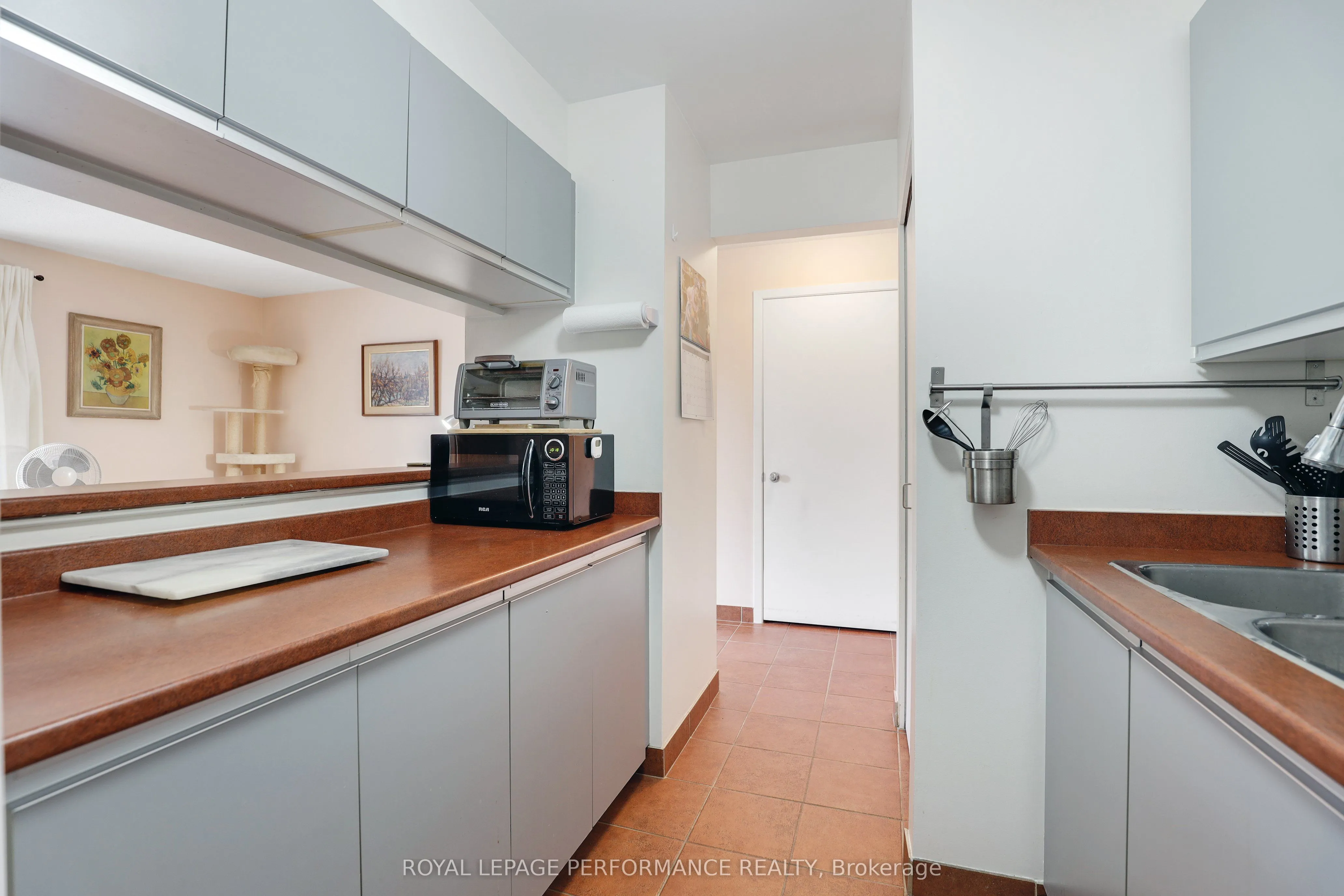 280 Brittany Drive, #412