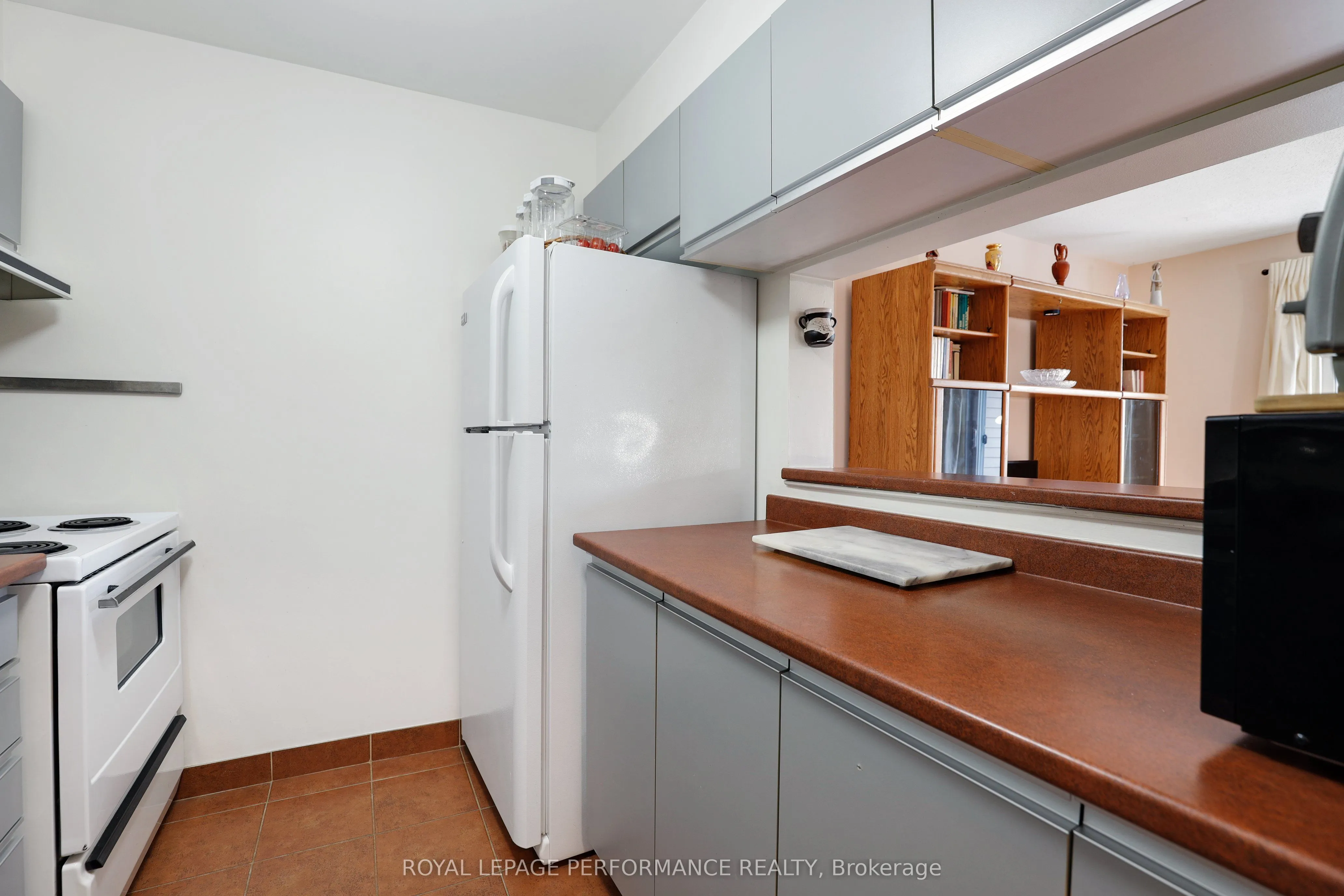 280 Brittany Drive, #412