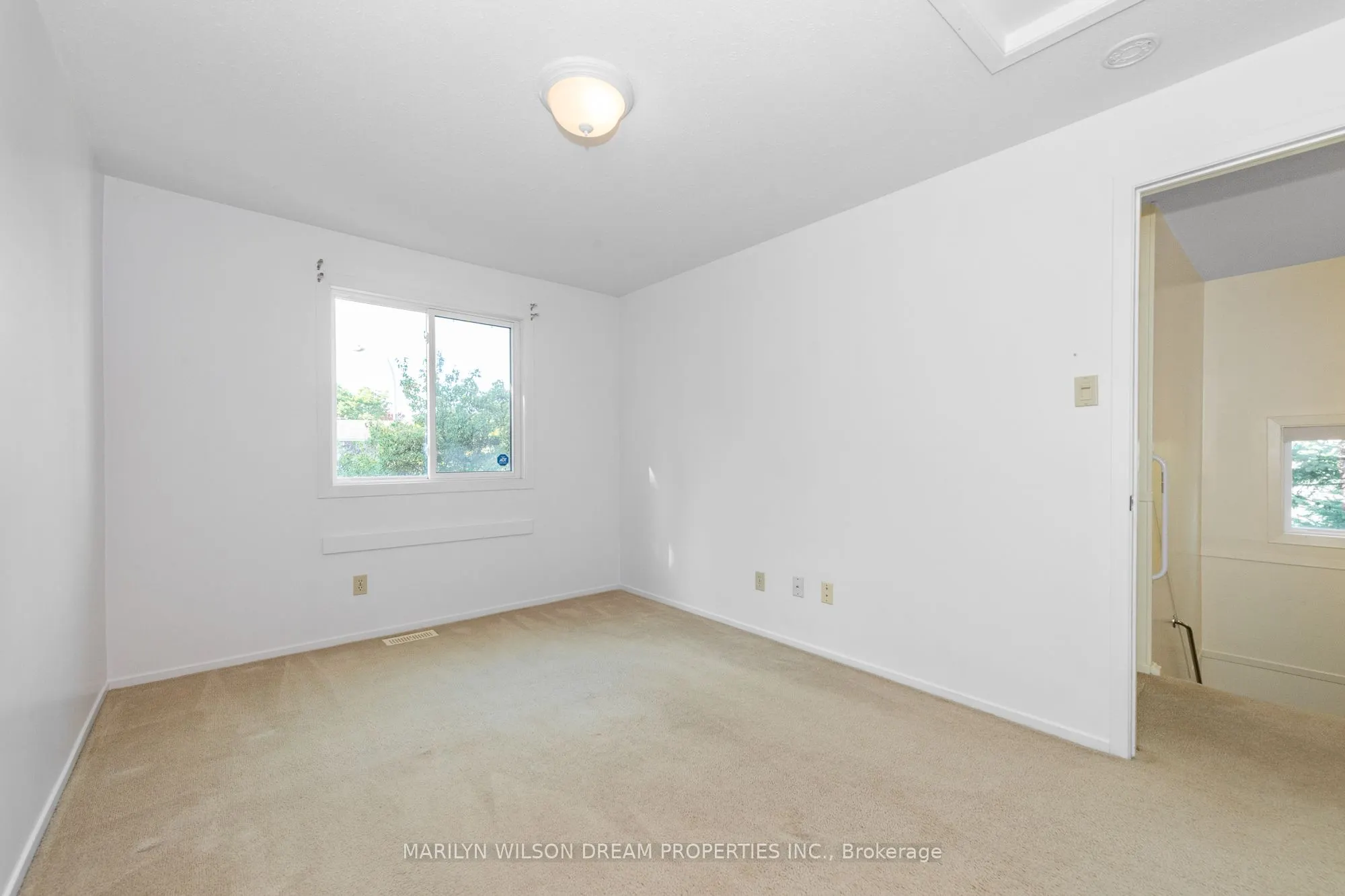 1087 Ormes Place, #26