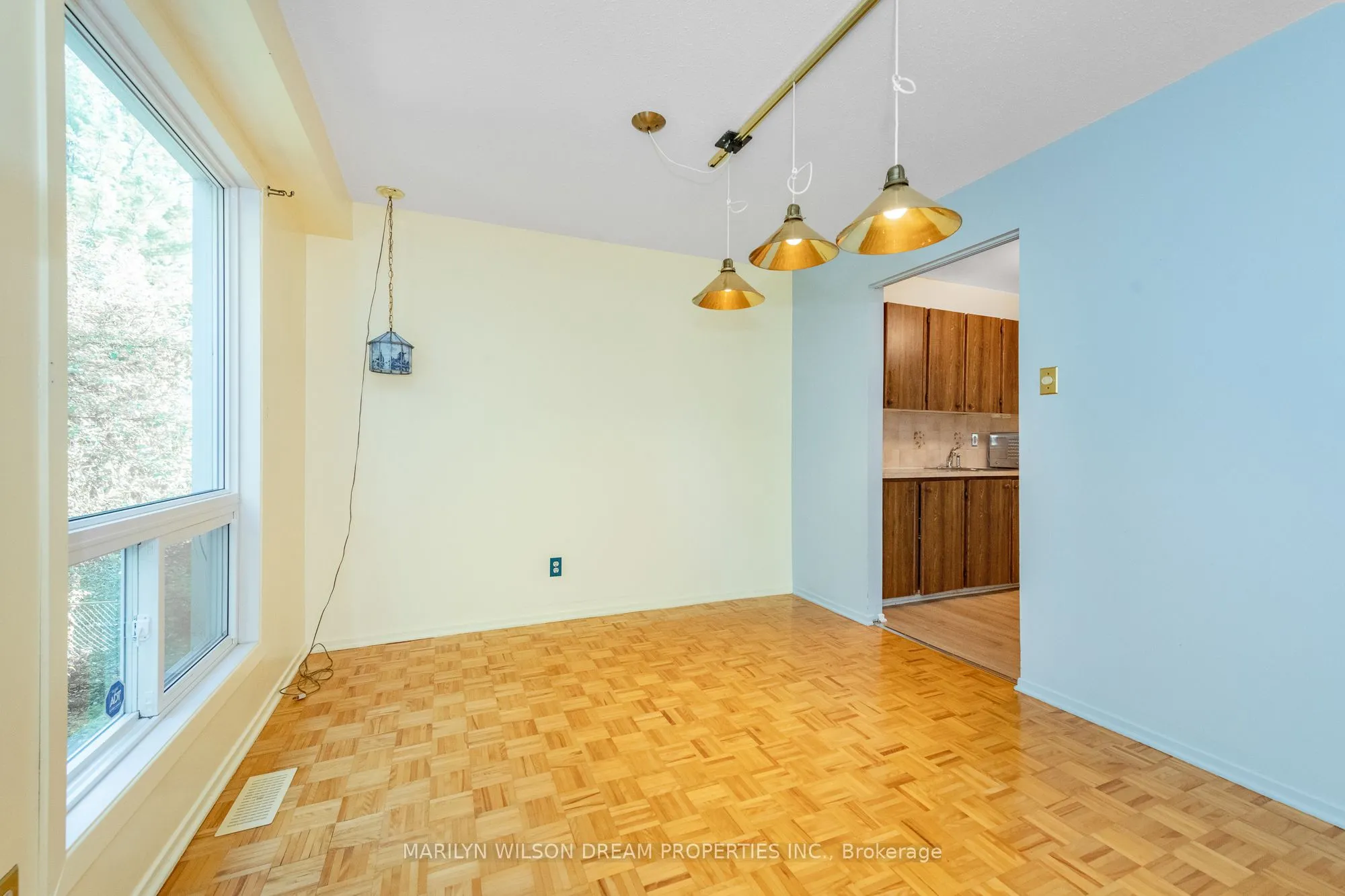 1087 Ormes Place, #26