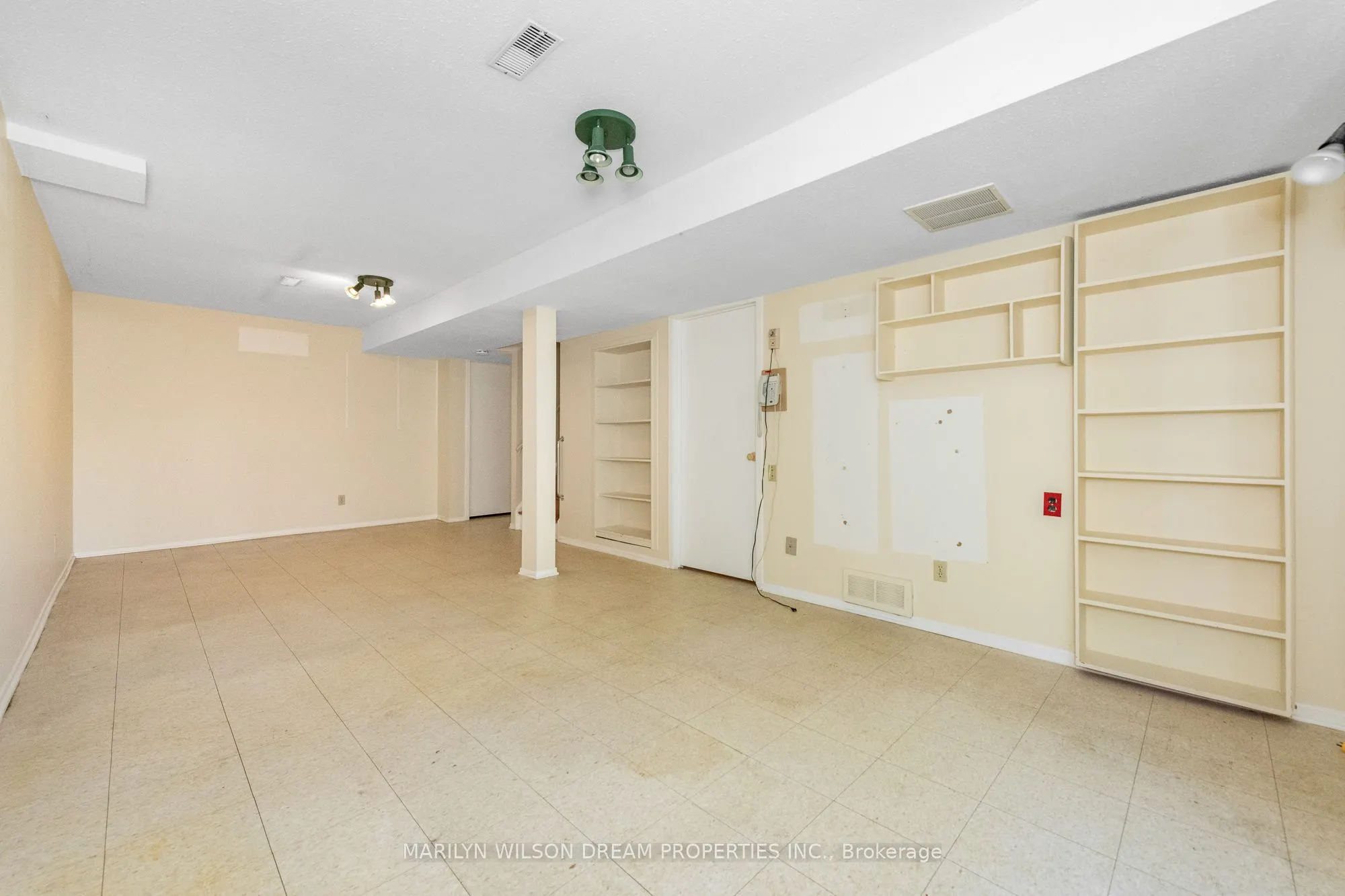 1087 Ormes Place, #26