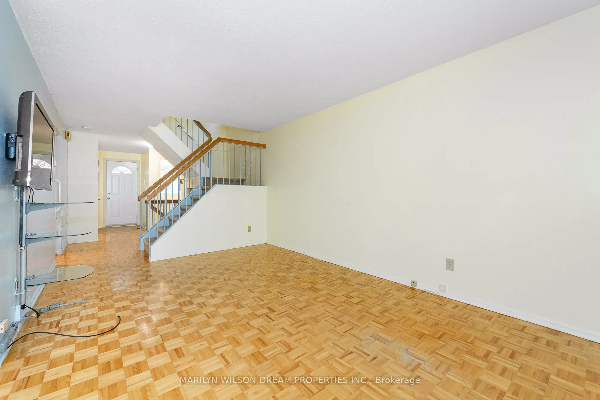 1087 Ormes Place, #26