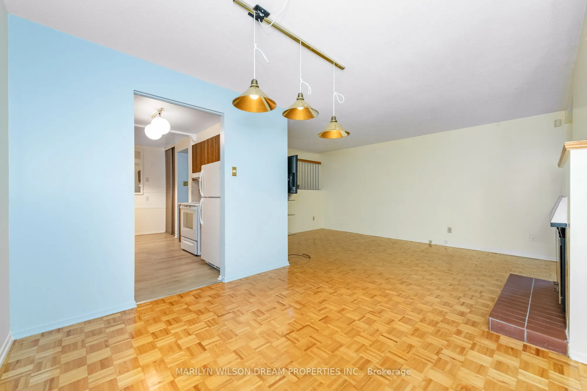 1087 Ormes Place, #26
