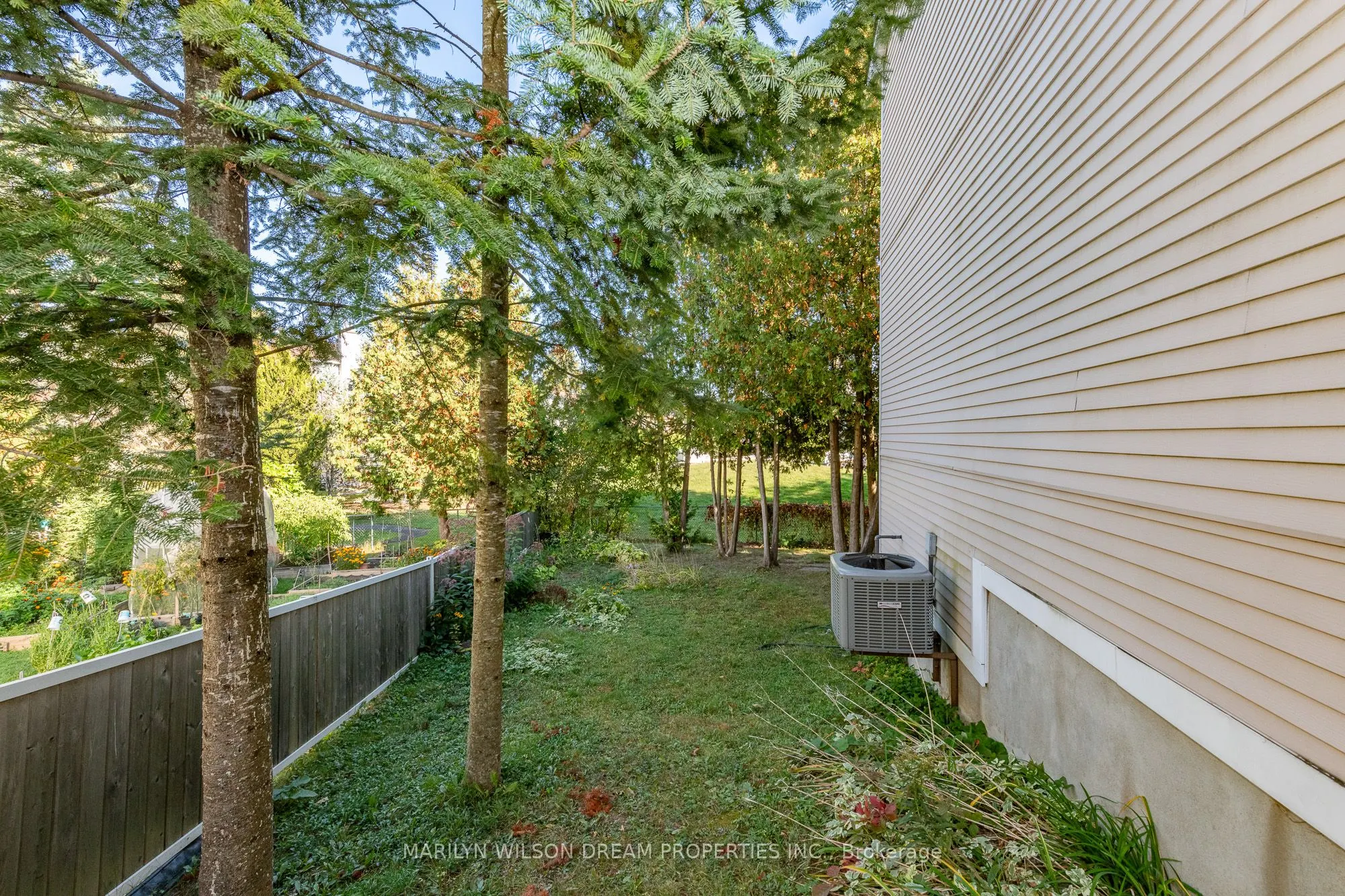 1087 Ormes Place, #26