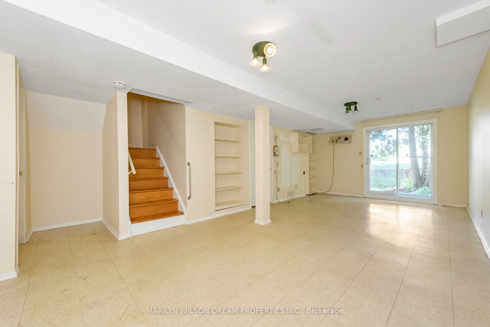 1087 Ormes Place, #26