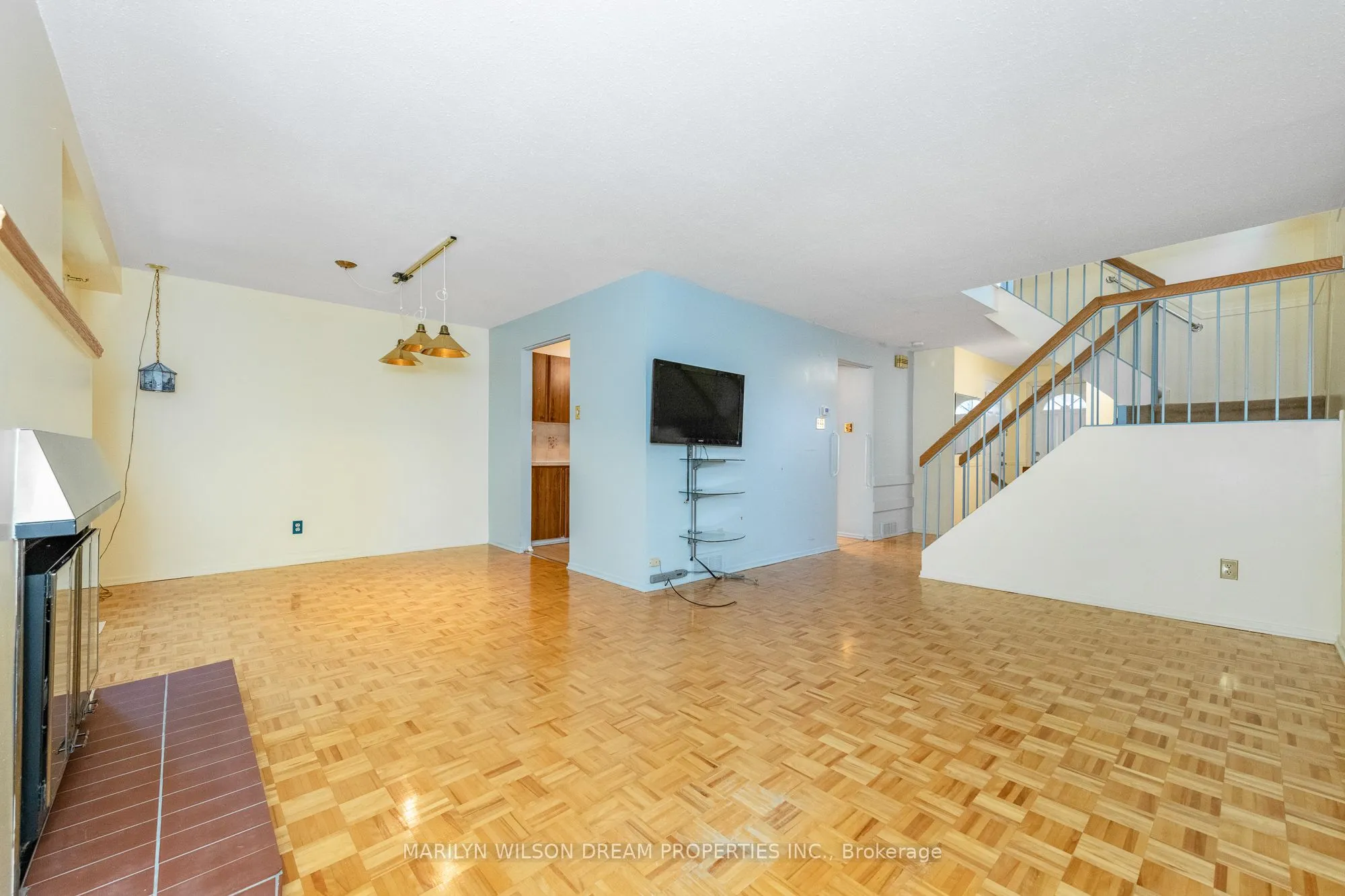1087 Ormes Place, #26