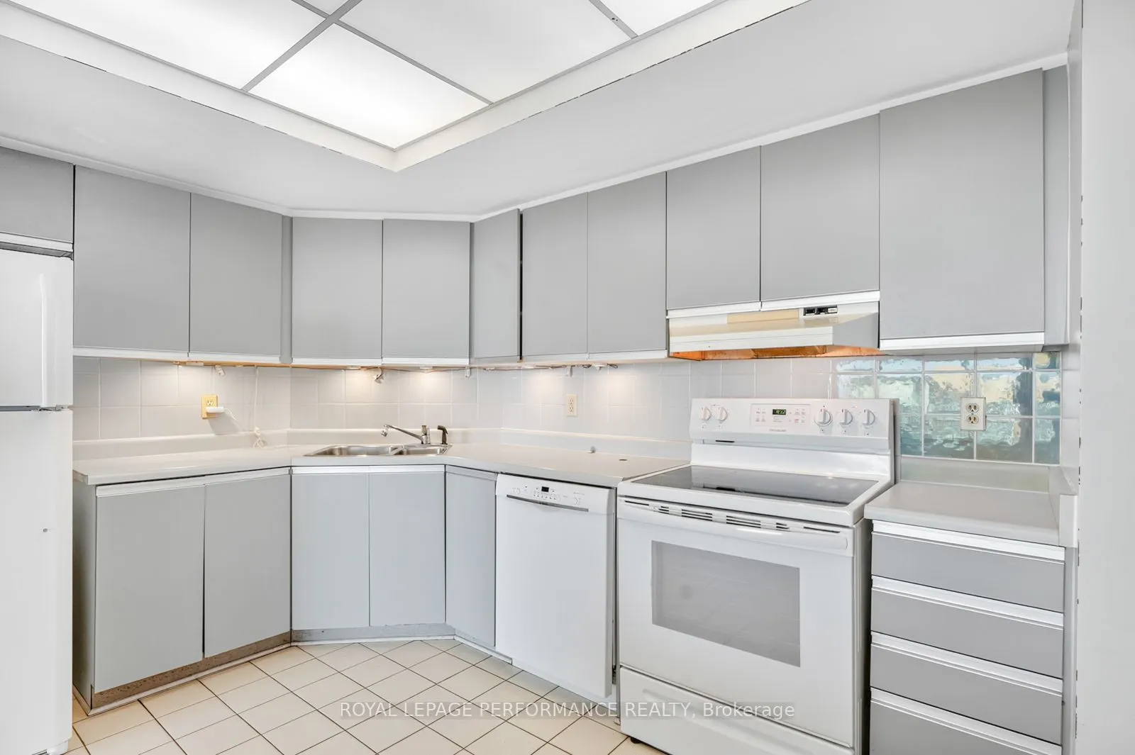160 George Street, #1603