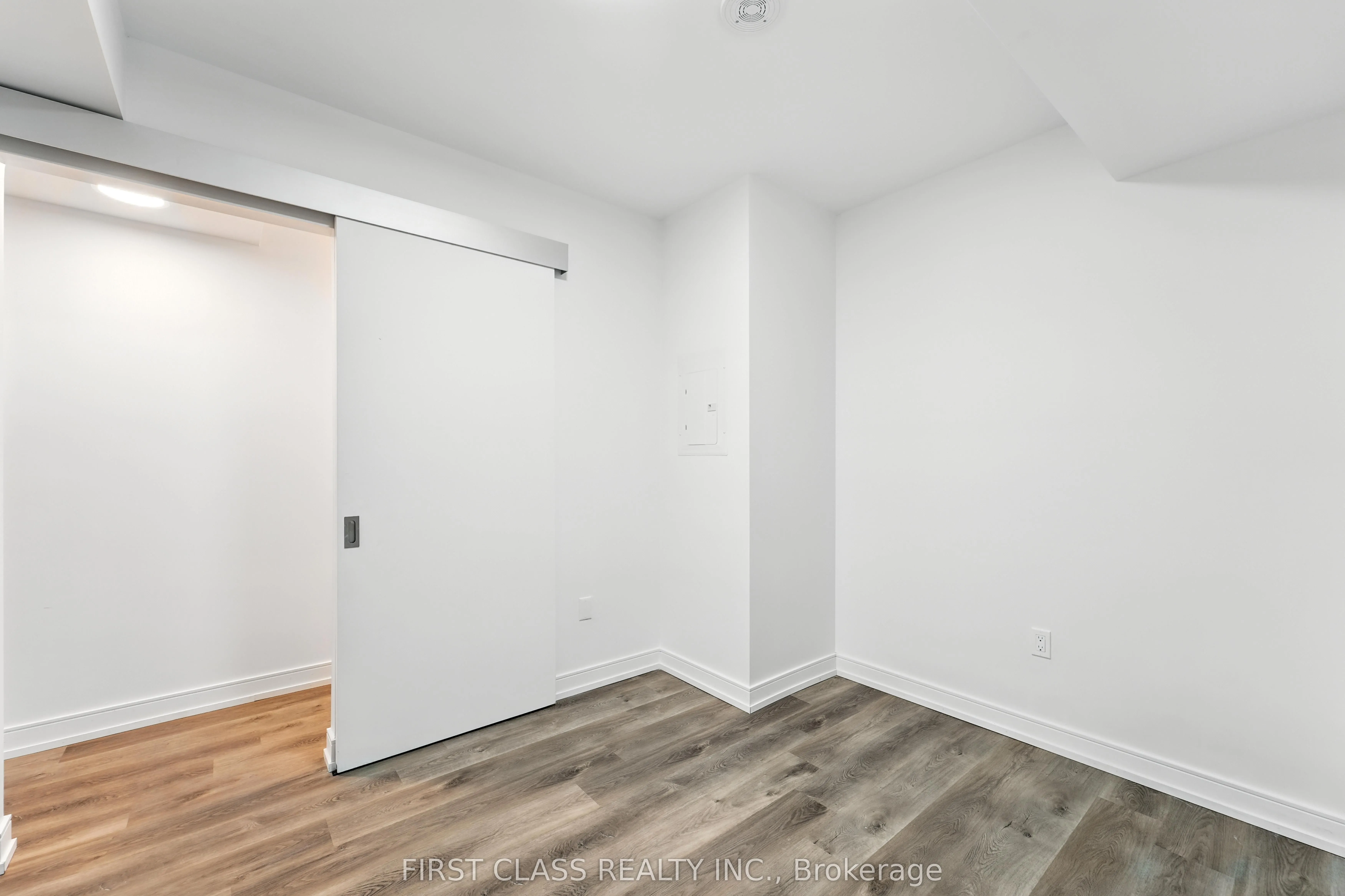 1 Jarvis Street, #1115