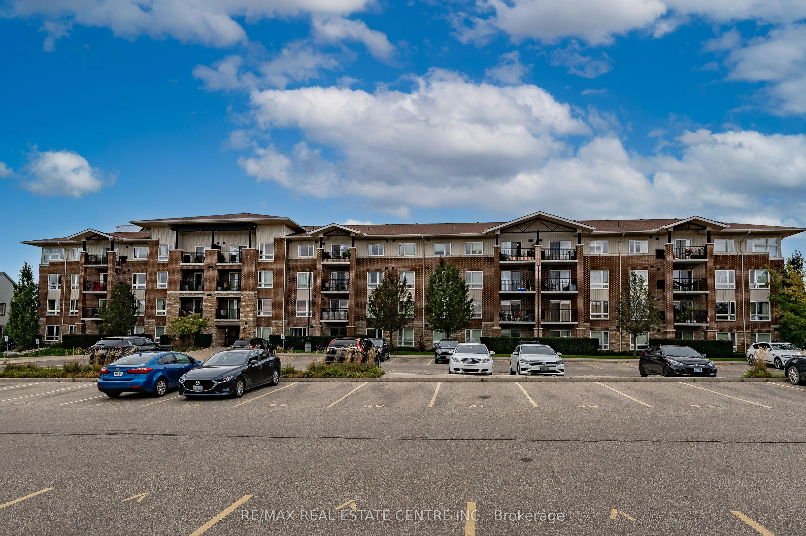 67 Kingsbury Square, #411