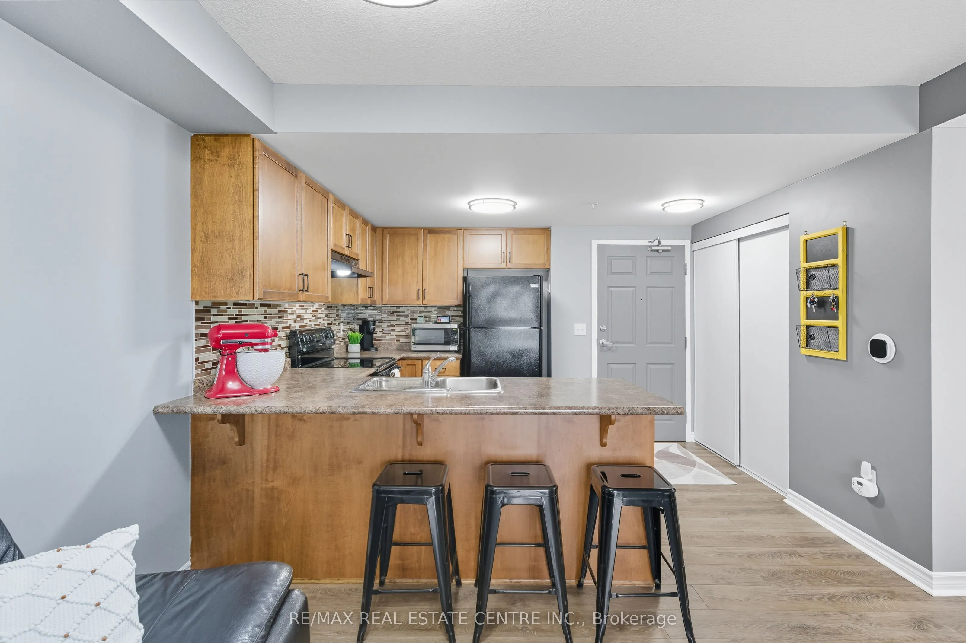 67 Kingsbury Square, #411