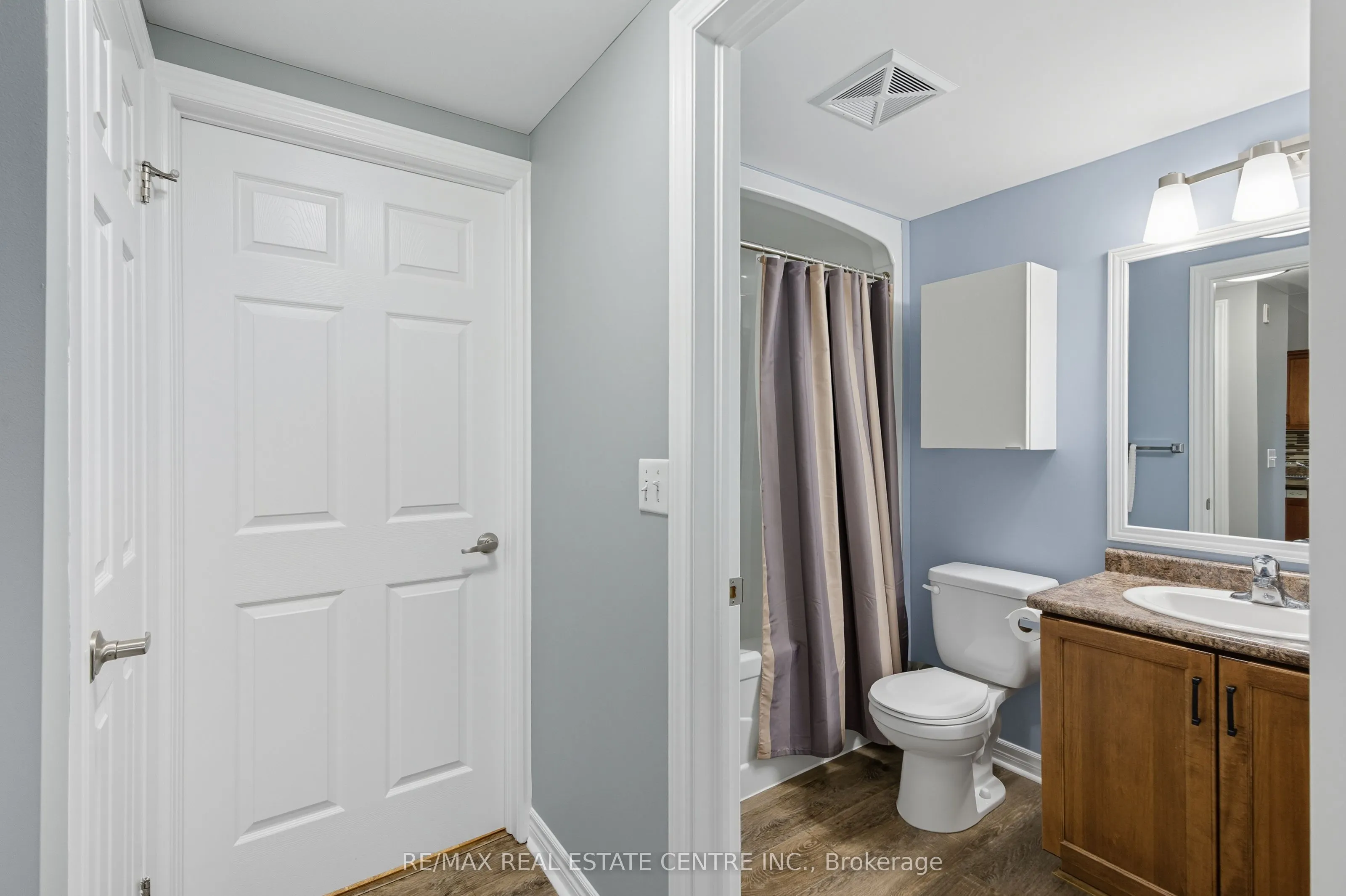67 Kingsbury Square, #411