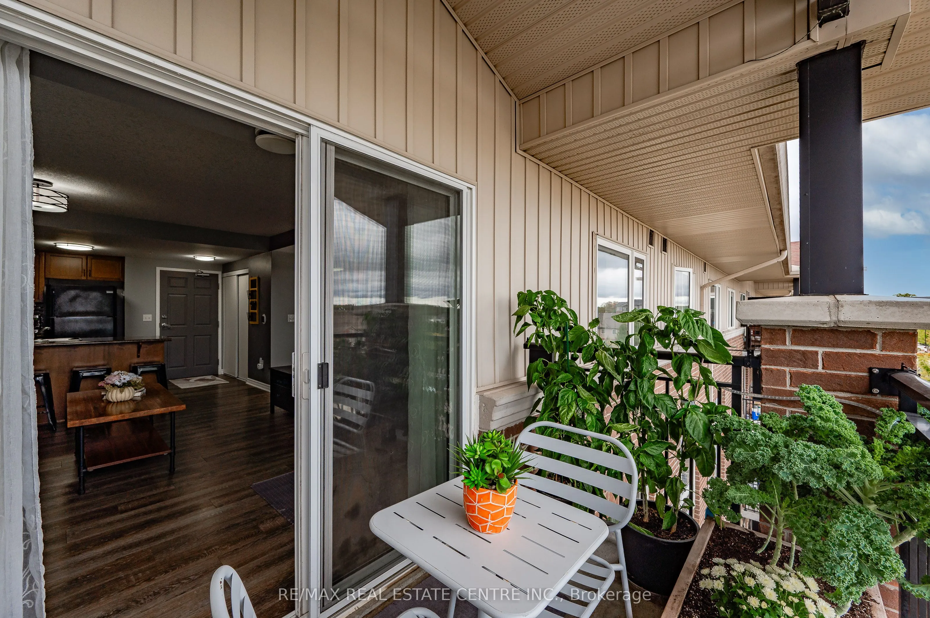 67 Kingsbury Square, #411