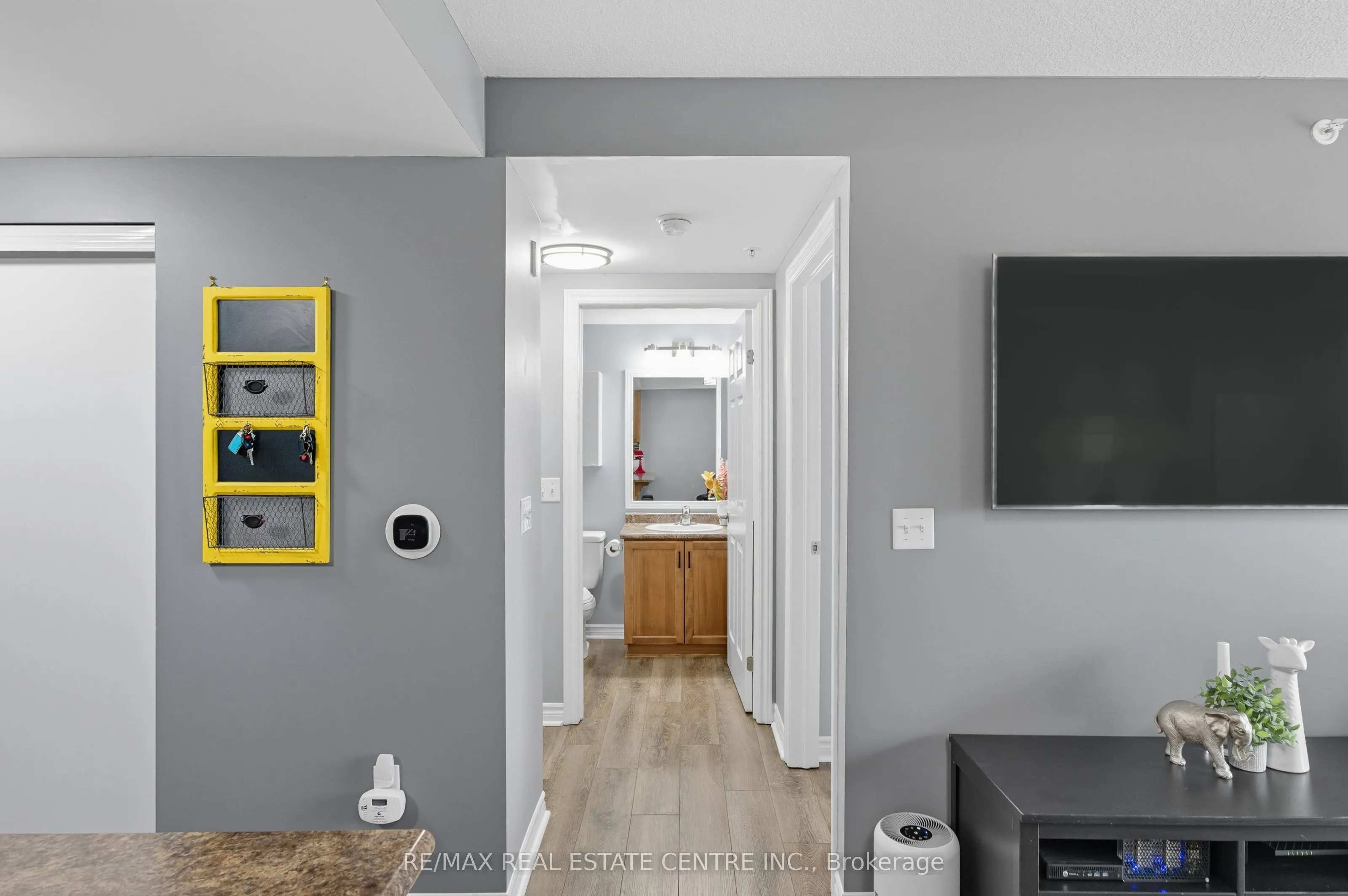 67 Kingsbury Square, #411